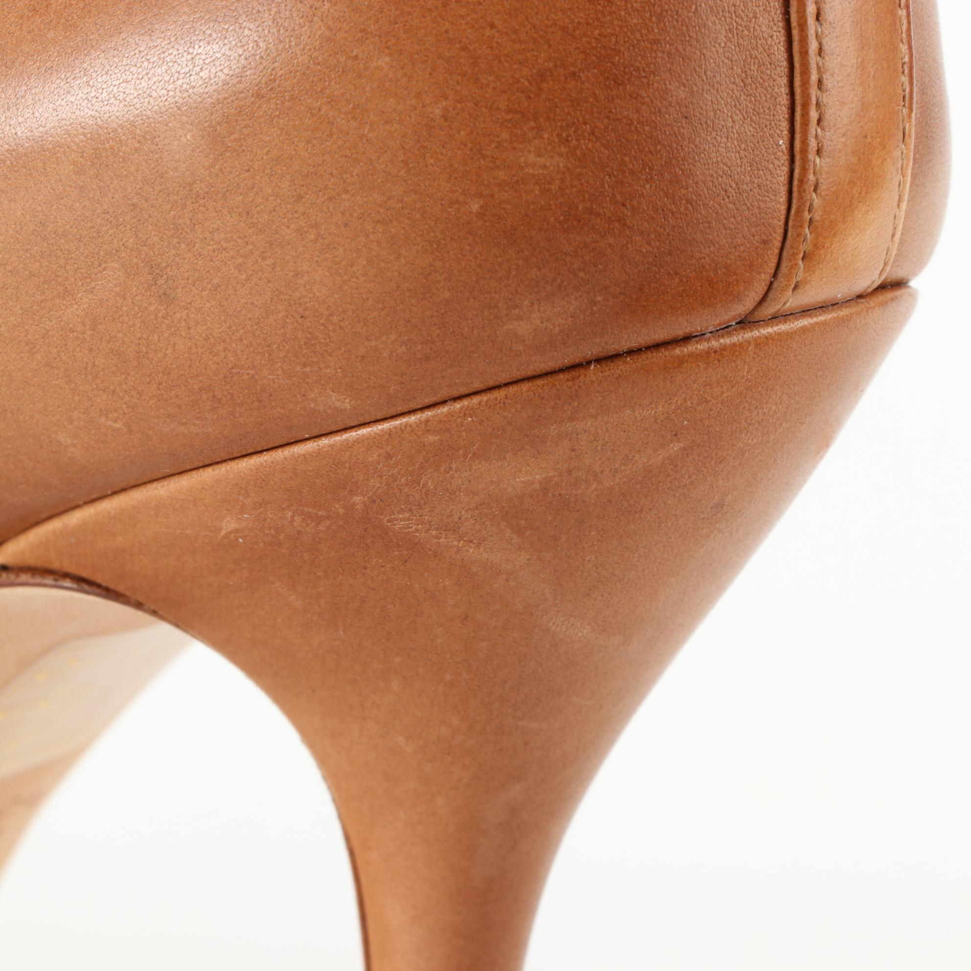 Gucci Sofia Peep-Toe Platform Pumps in Brown Leather with Whipstitch Trim