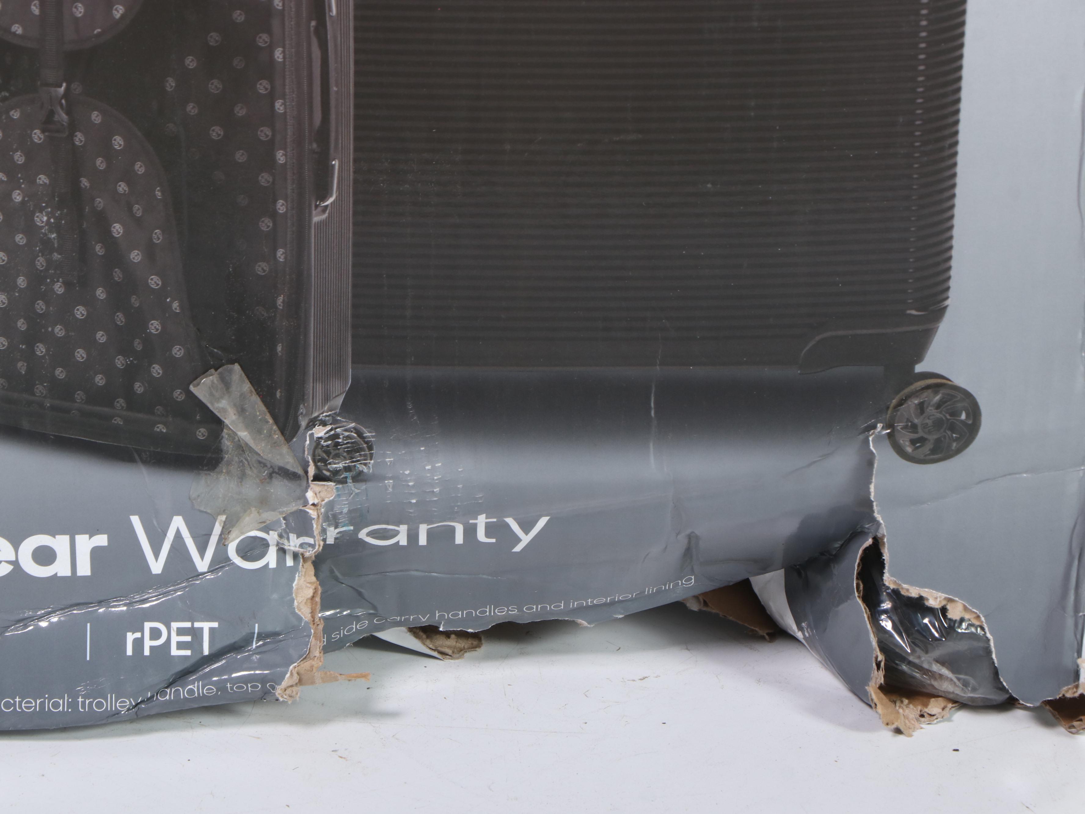 iFLY Smart Shield Two-Piece Fibertech Luggage Set