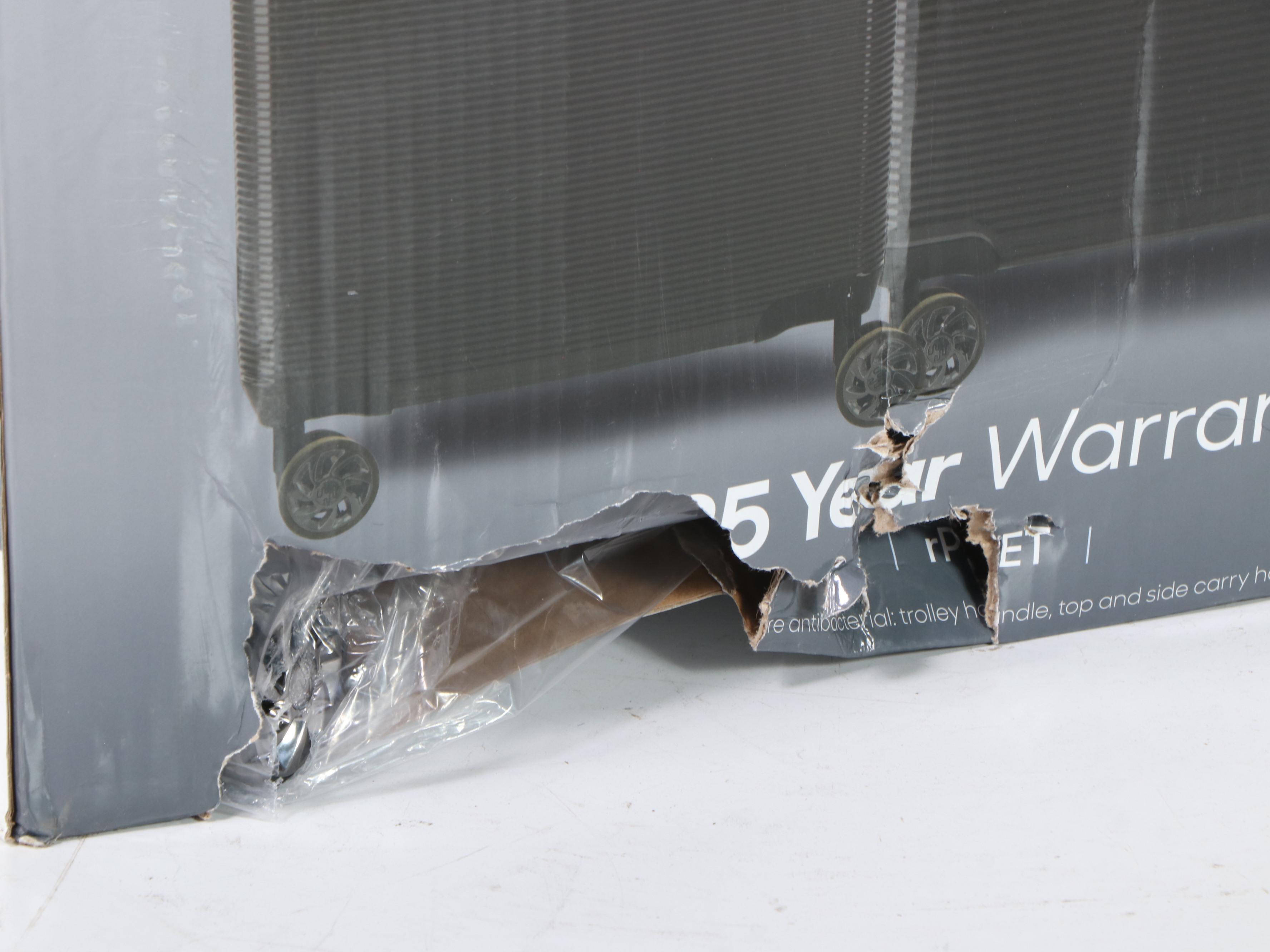 iFLY Smart Shield Two-Piece Fibertech Luggage Set