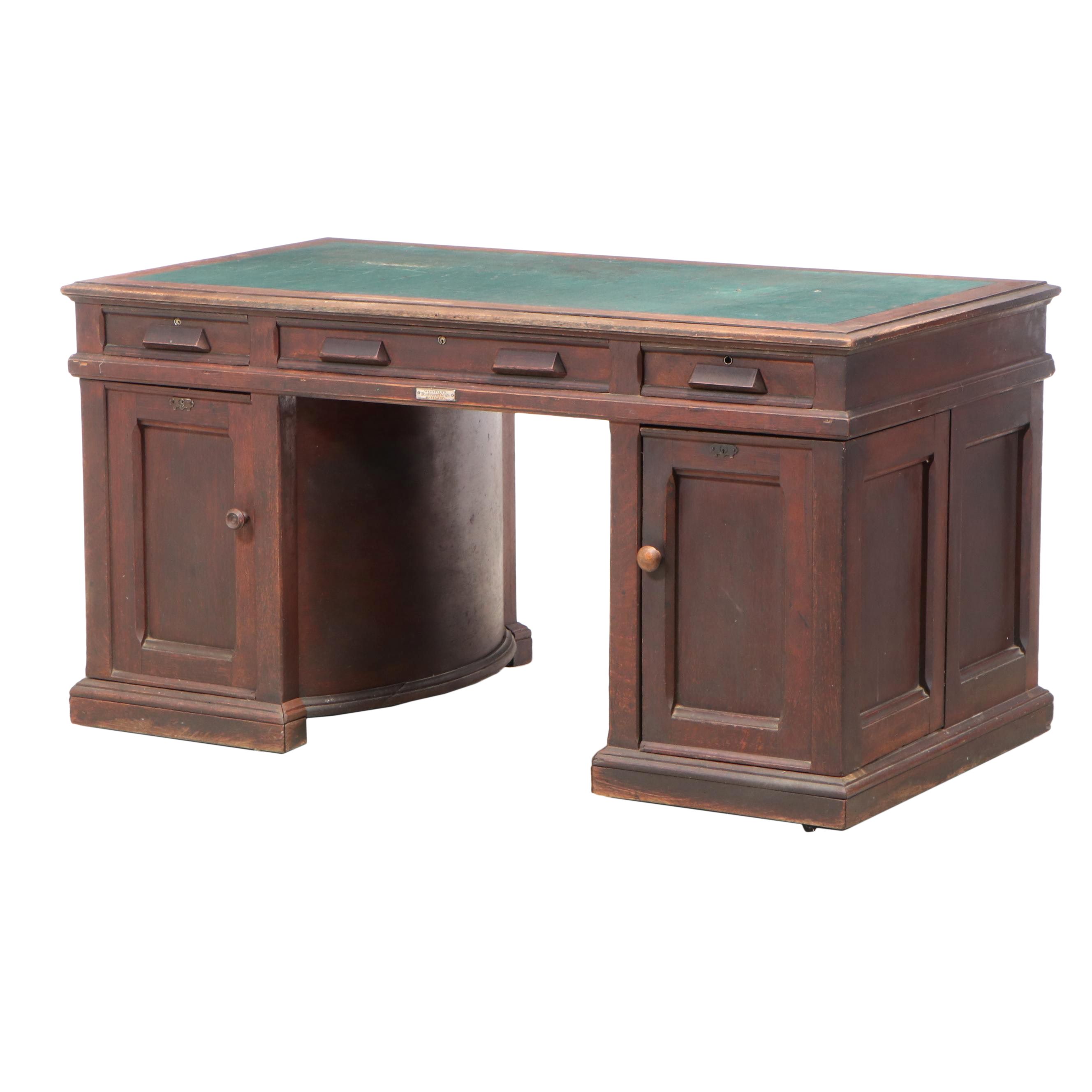 Wooten Desk Company "Rotary" Oak Double-Pedestal Desk, Late 19th Century