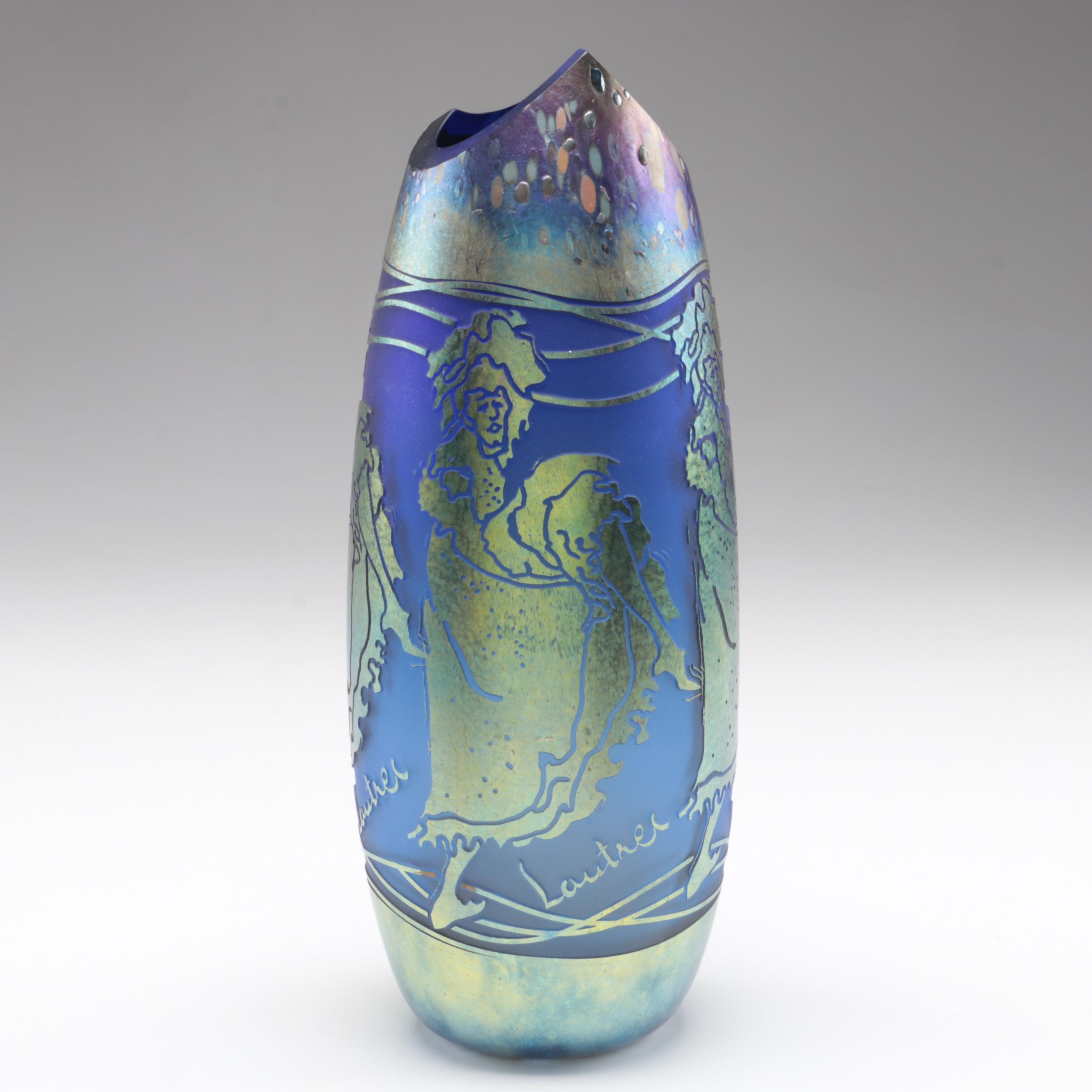 William Brioni Fellerman "Lautrec" Iridescent Sandblasted Figural Art Glass Vase