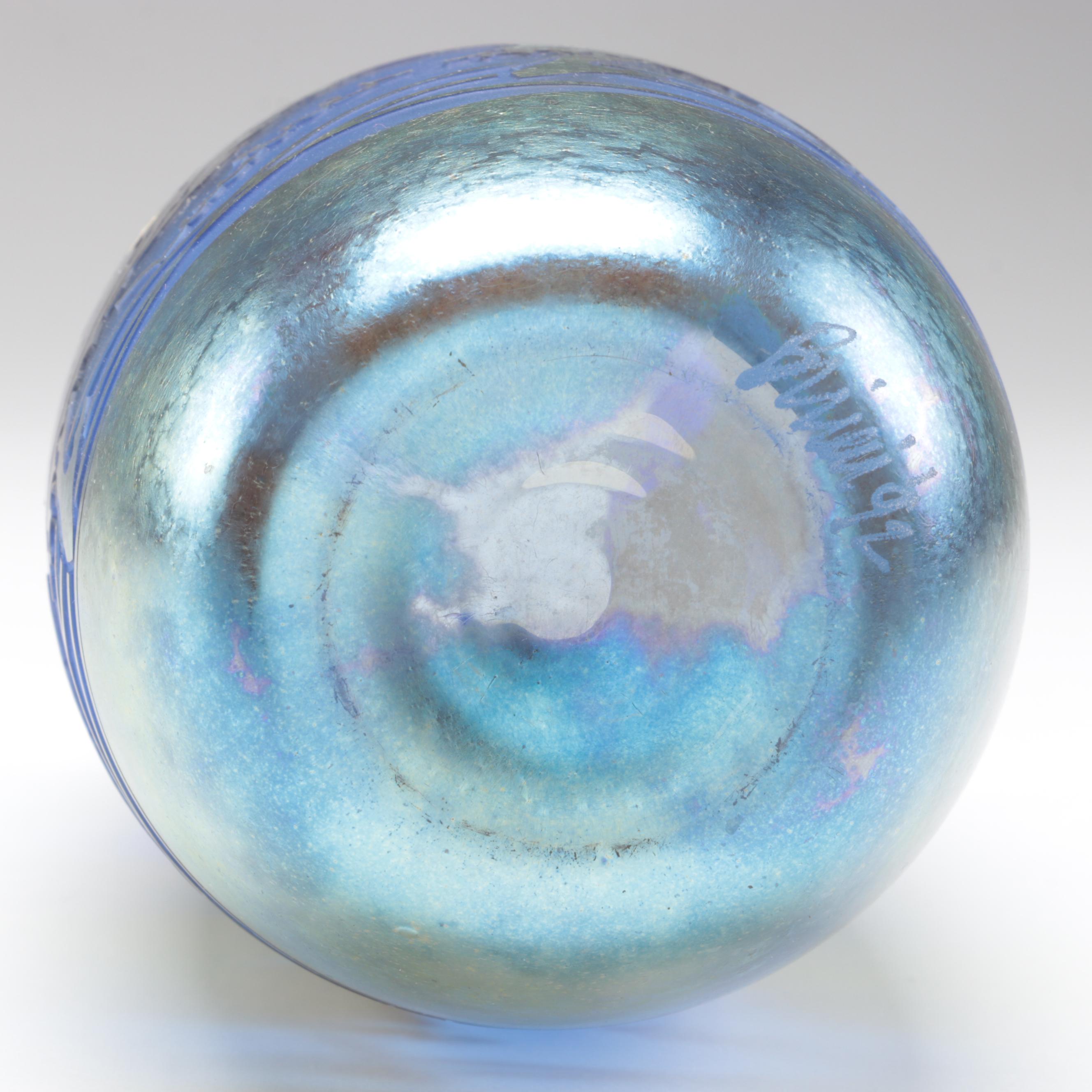 William Brioni Fellerman "Lautrec" Iridescent Sandblasted Figural Art Glass Vase