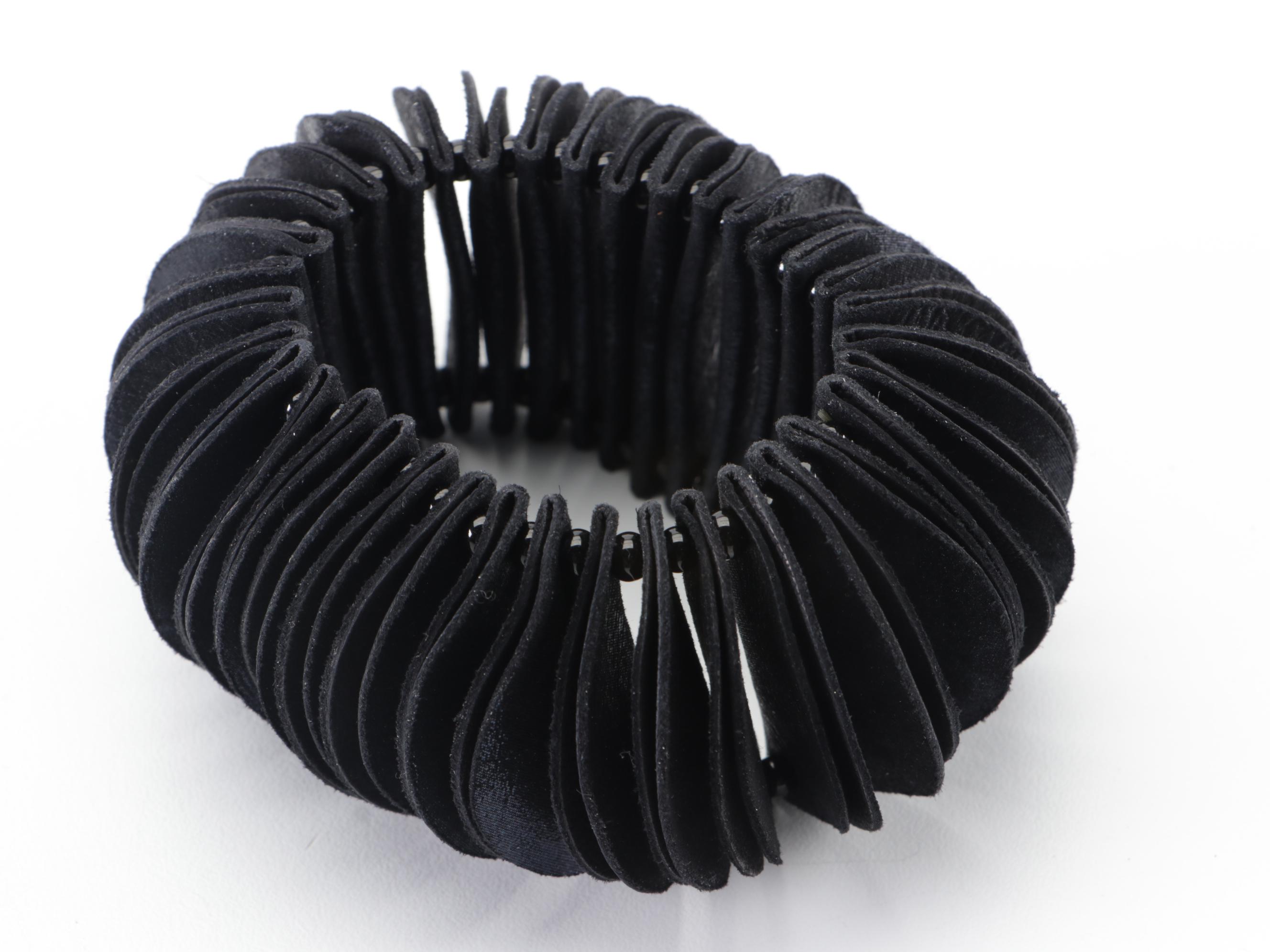 Michele Forest Bijoux Contemporains Necklace and Bracelet in Leather