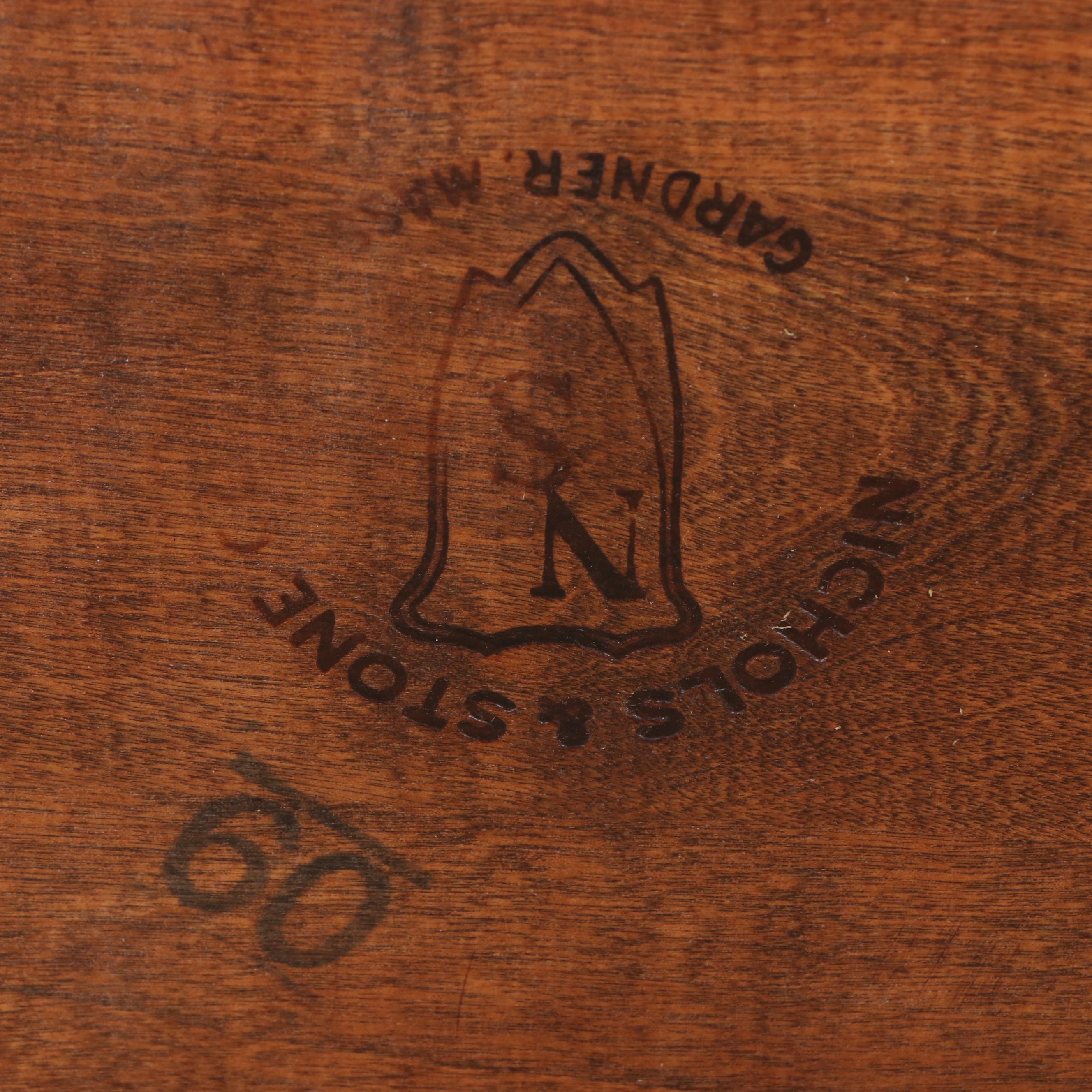 Nichols & Stone Windsor Style Maple Bench