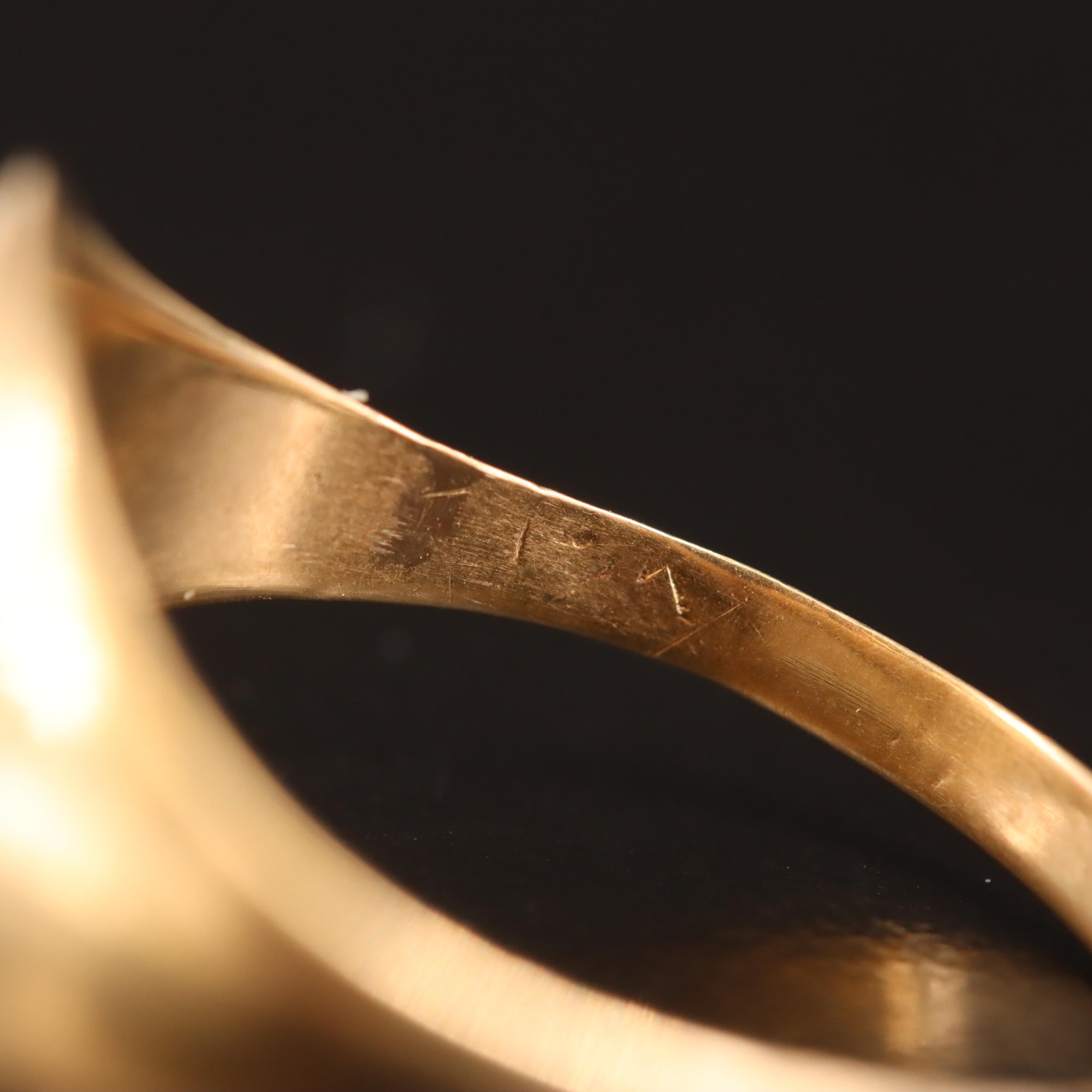 10K Oval Ring with Milgrain Detailing