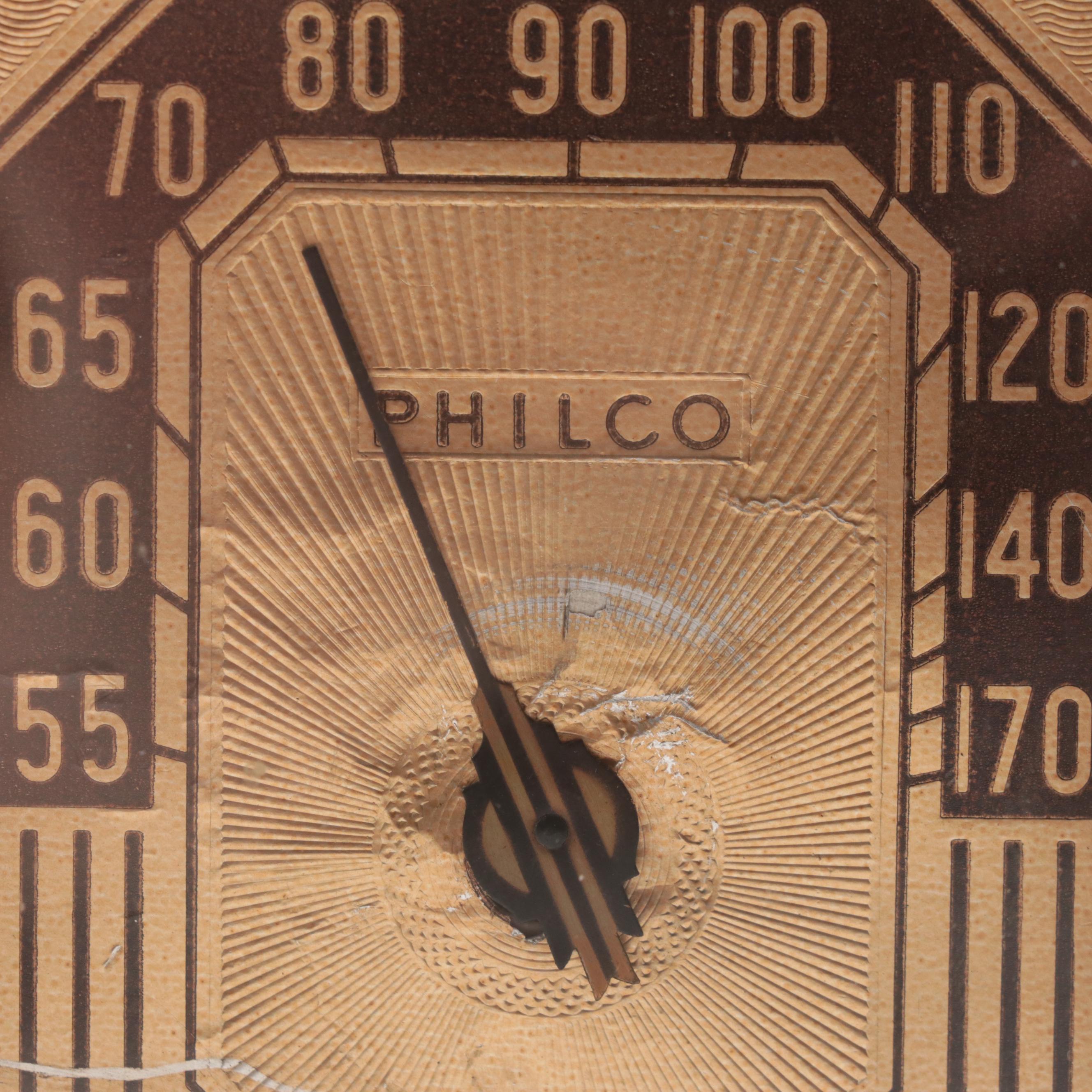 Philco Art Deco Oak Table Top Radio, Mid-20th C