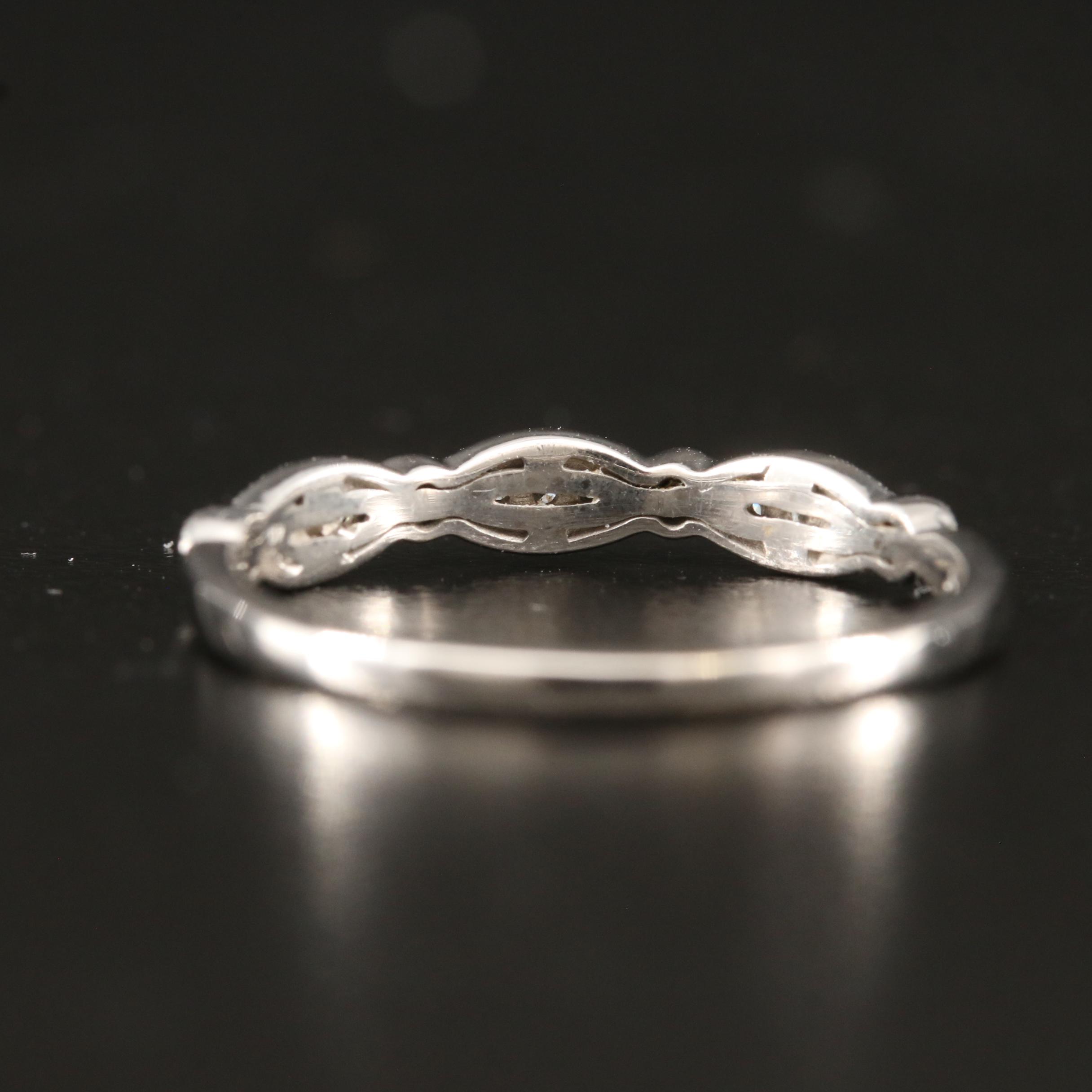 14K 0.11 CTW Diamond Band