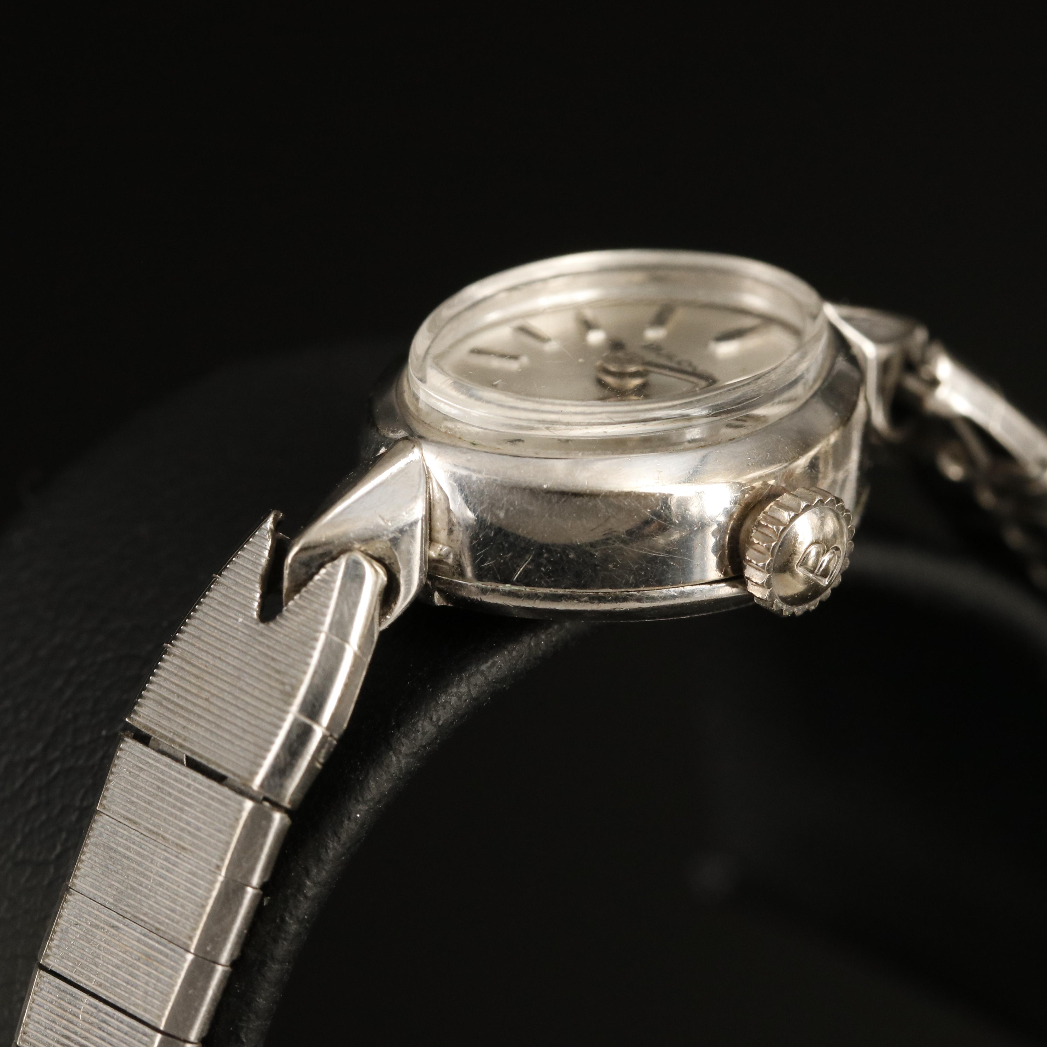 Bulova 23 Hand Wind Watch