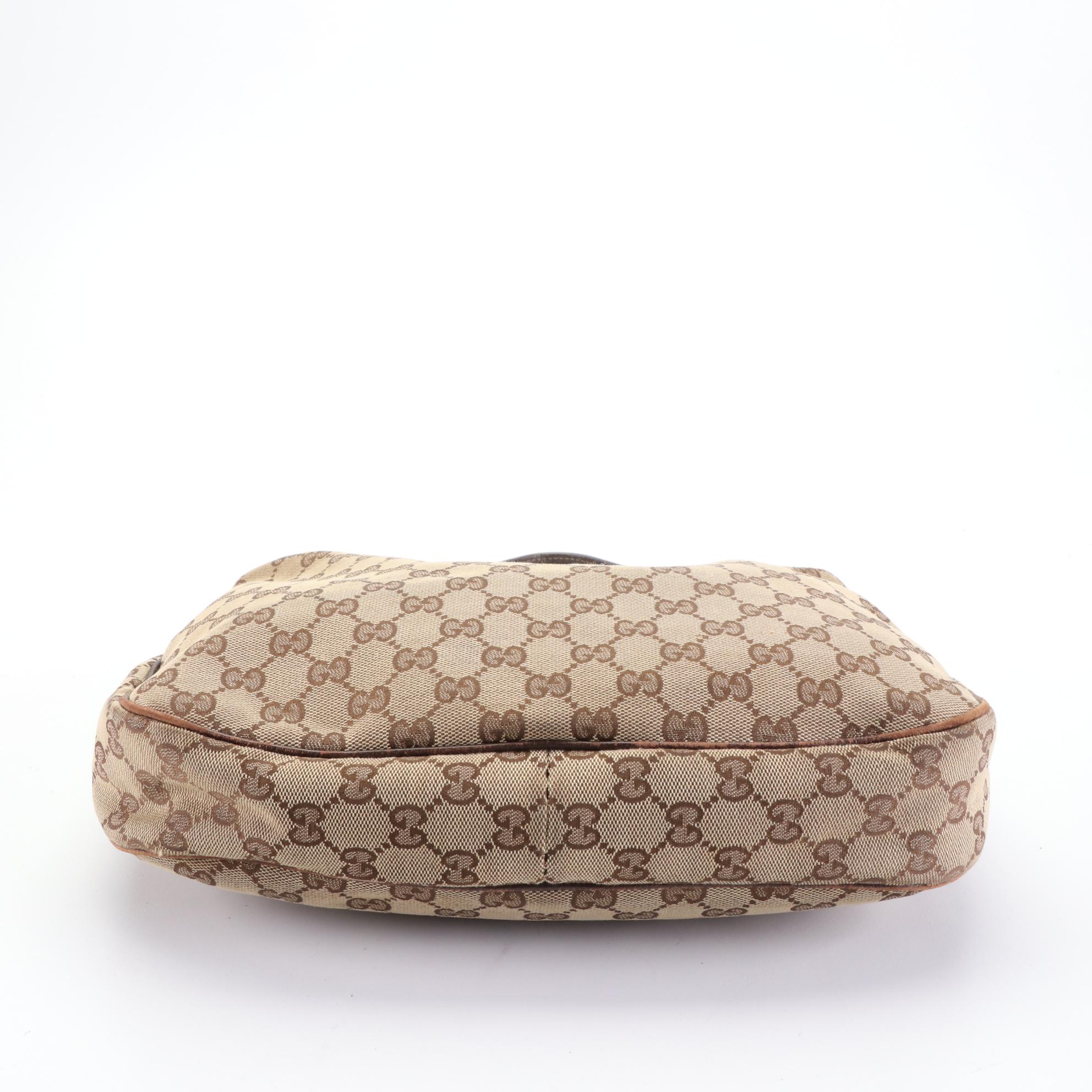 Gucci Shoulder Bag in GG Canvas and Leather Trim