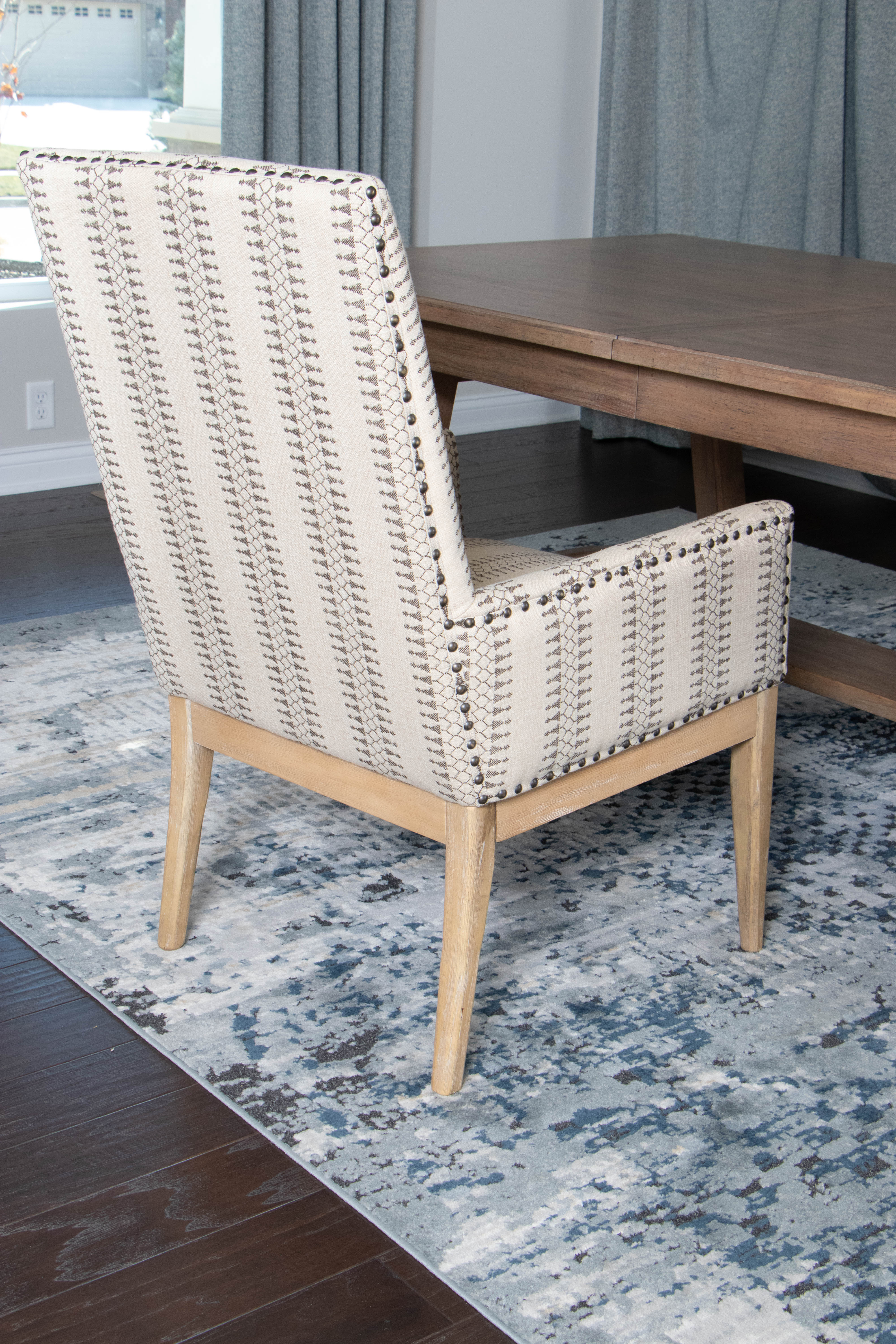 Riverside Furniture Extendable Dining Table with Six Other Chairs