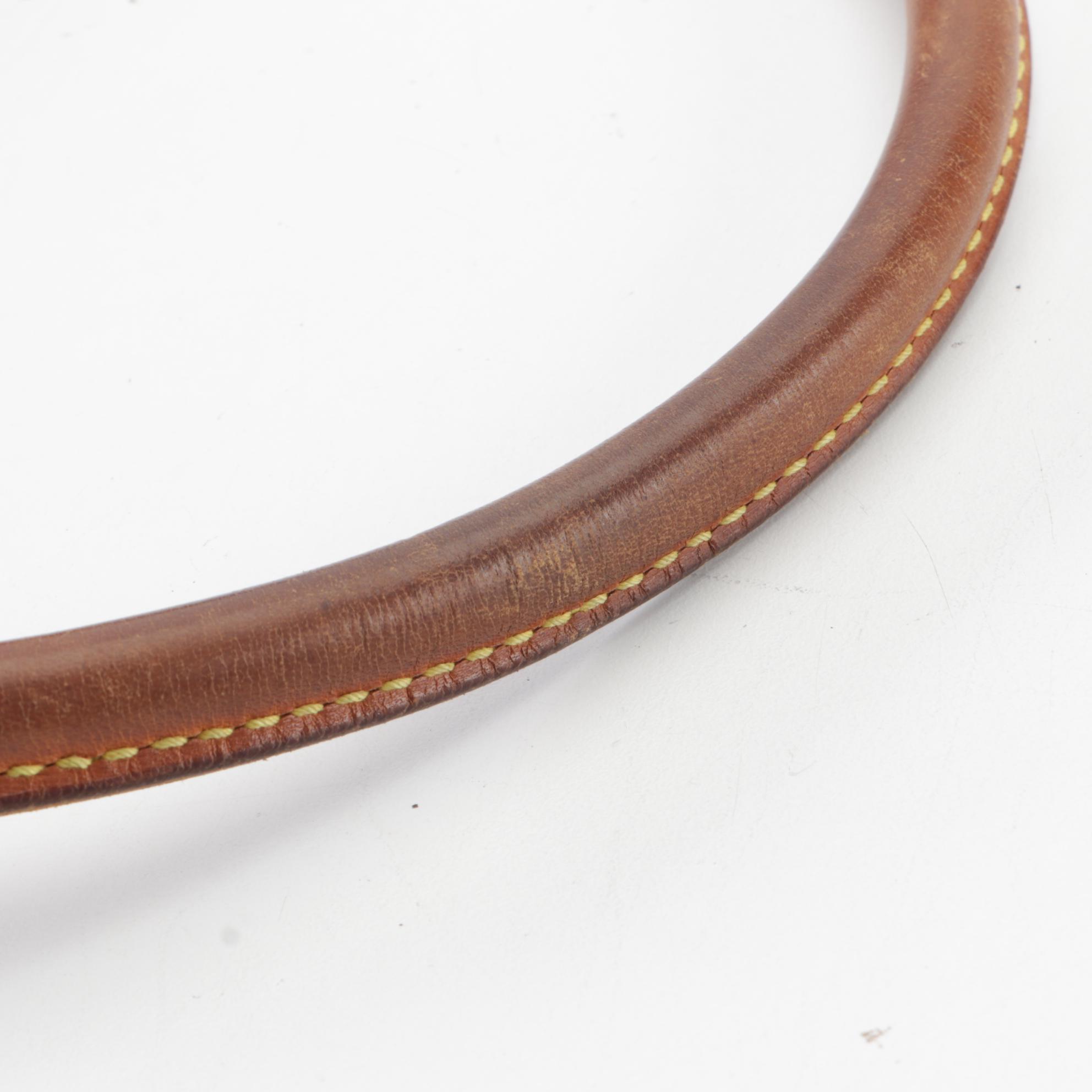 Louis Vuitton Looping MM Shoulder Bag in Monogram Canvas and Vachetta Leather