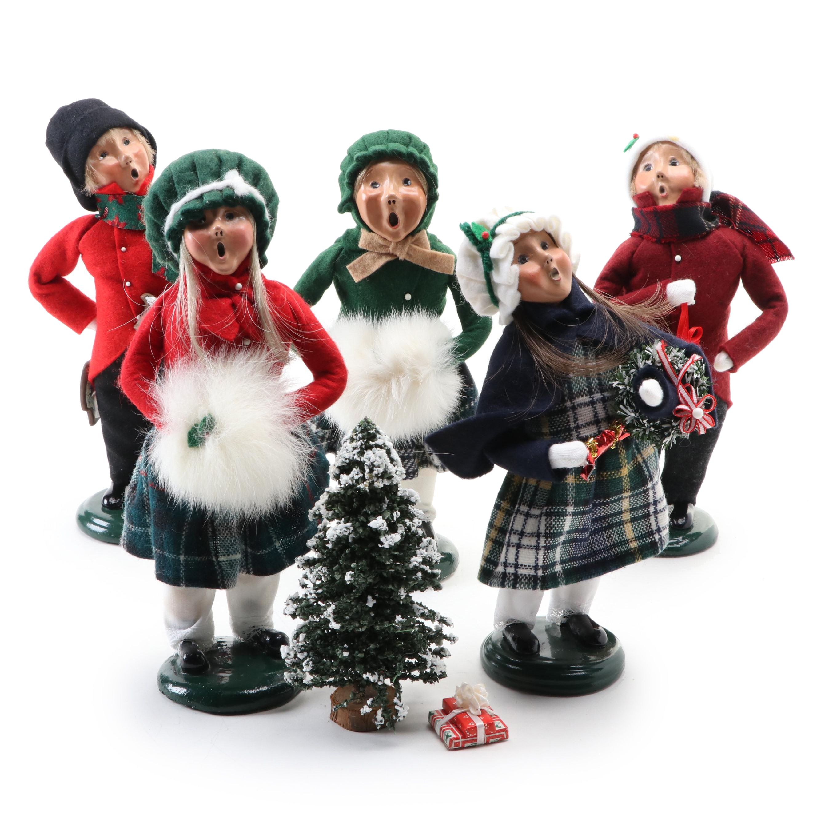 Byers Choice "The Carolers" Fabric and Wooden  Figurines