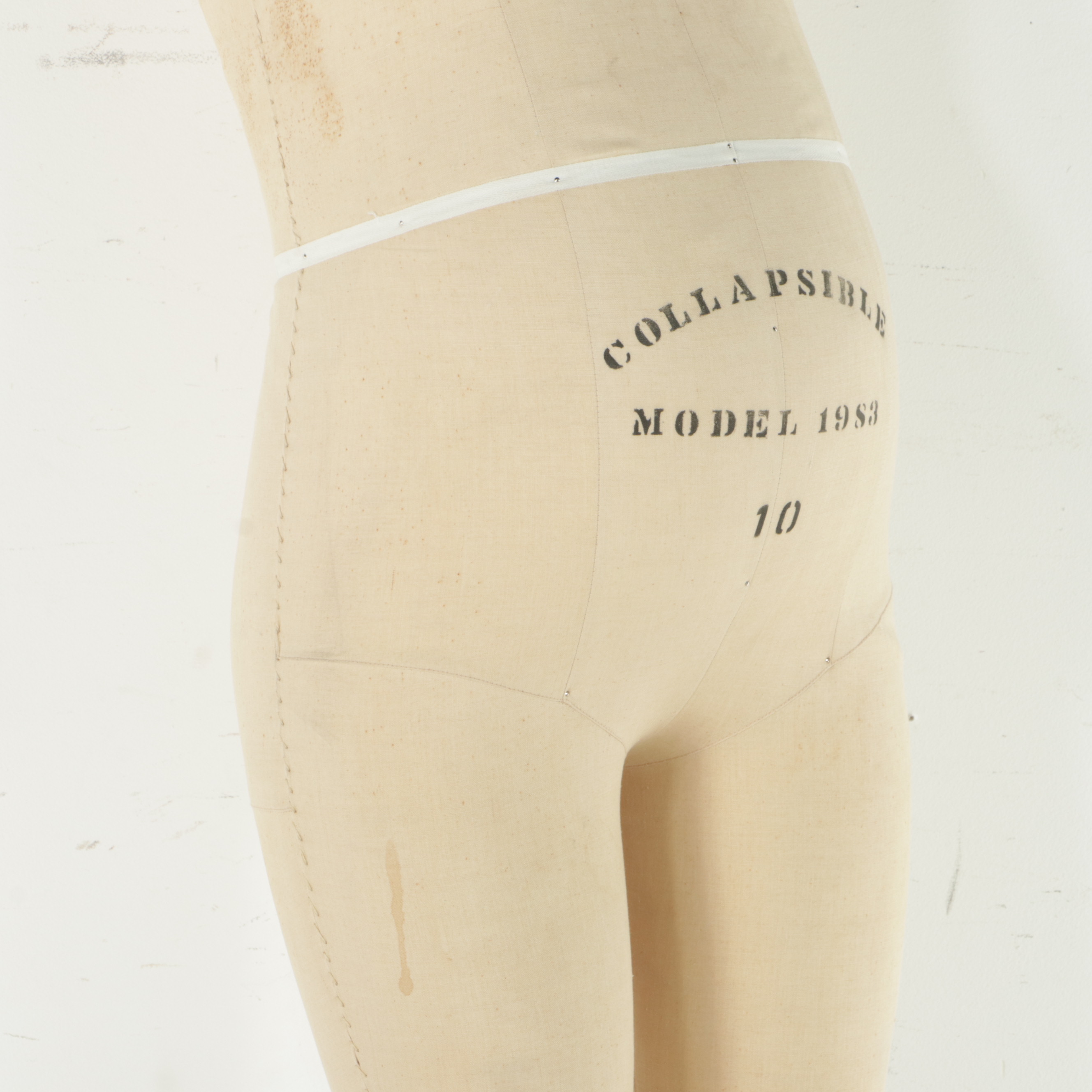 Wolf Form Co. Collapsible Full Body Female Maternity Dress Form