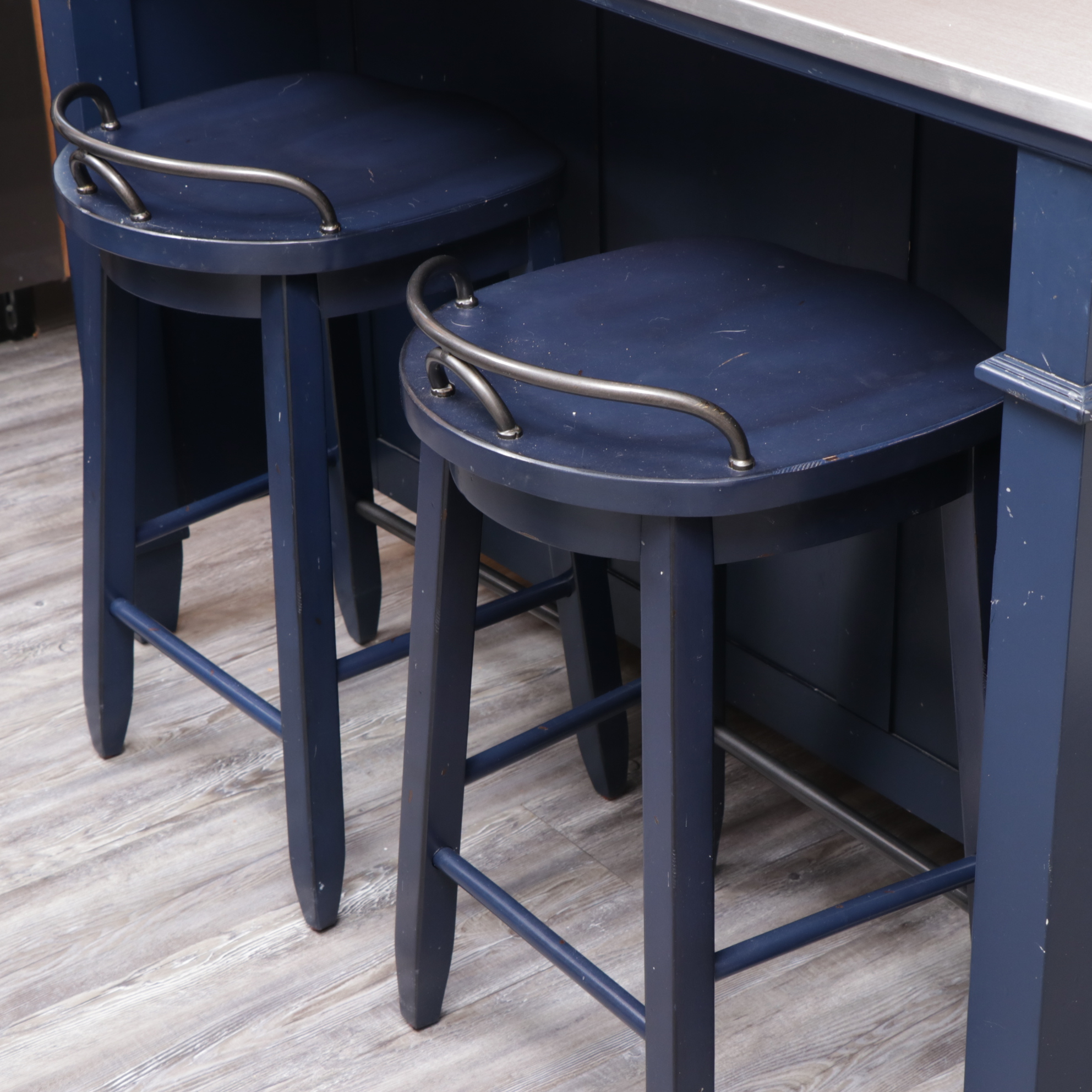 Klaussner "Trisha Yearwood Collection" Stainless Top Kitchen Island and Stools