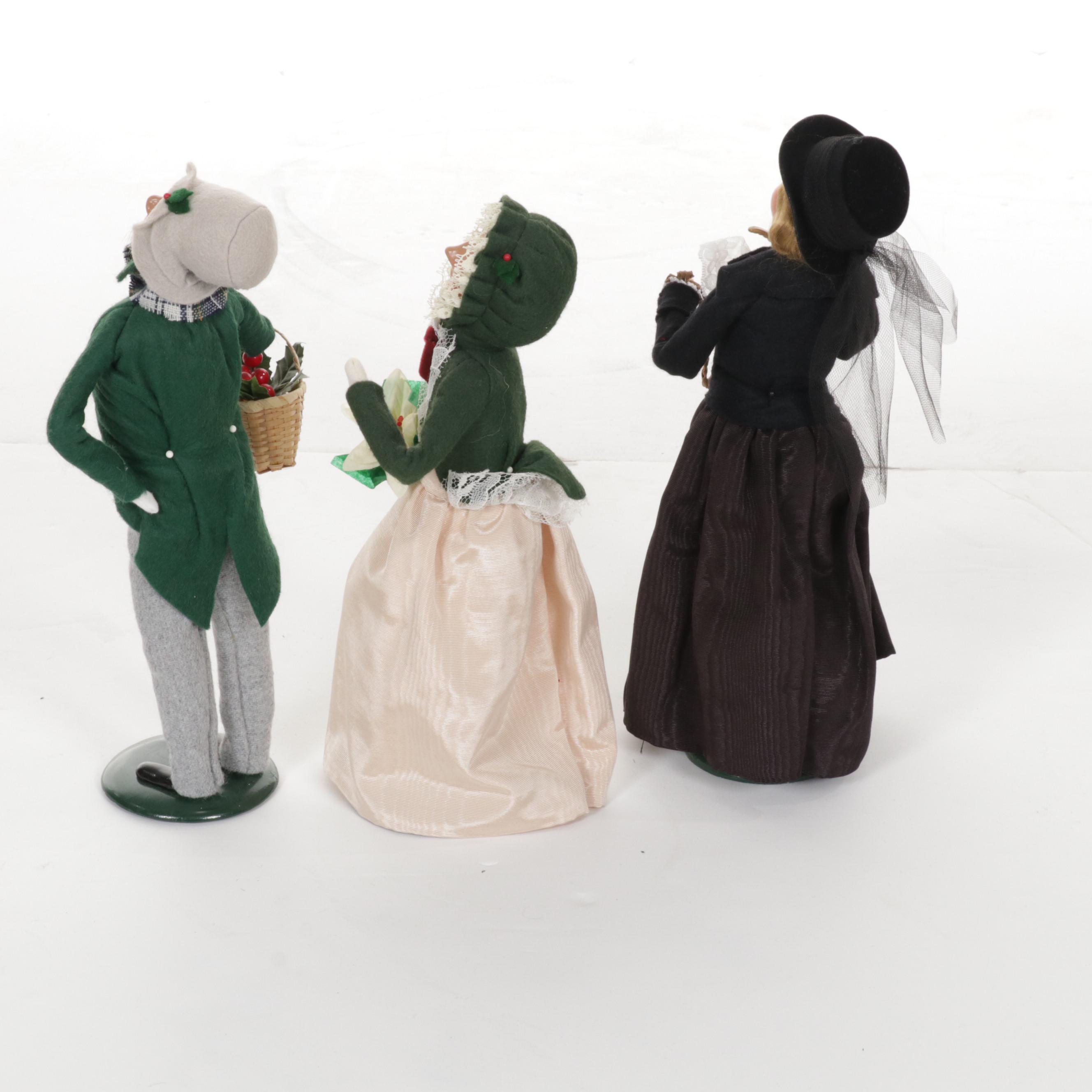 Byers' Choice "The Carolers" Christmas Figurines and Accessories