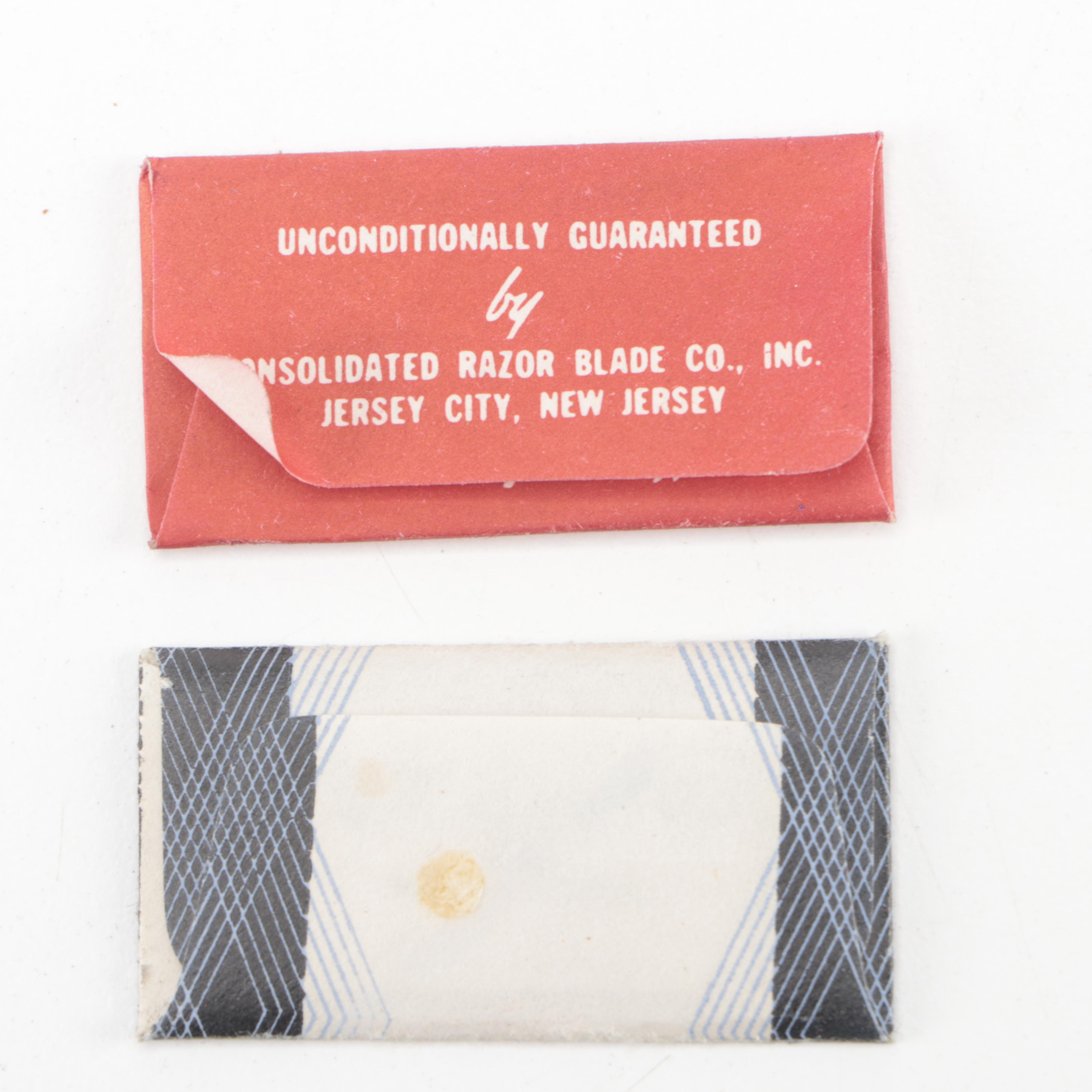 Gillette Richwood Double Edge Safety Razor with Blade Case