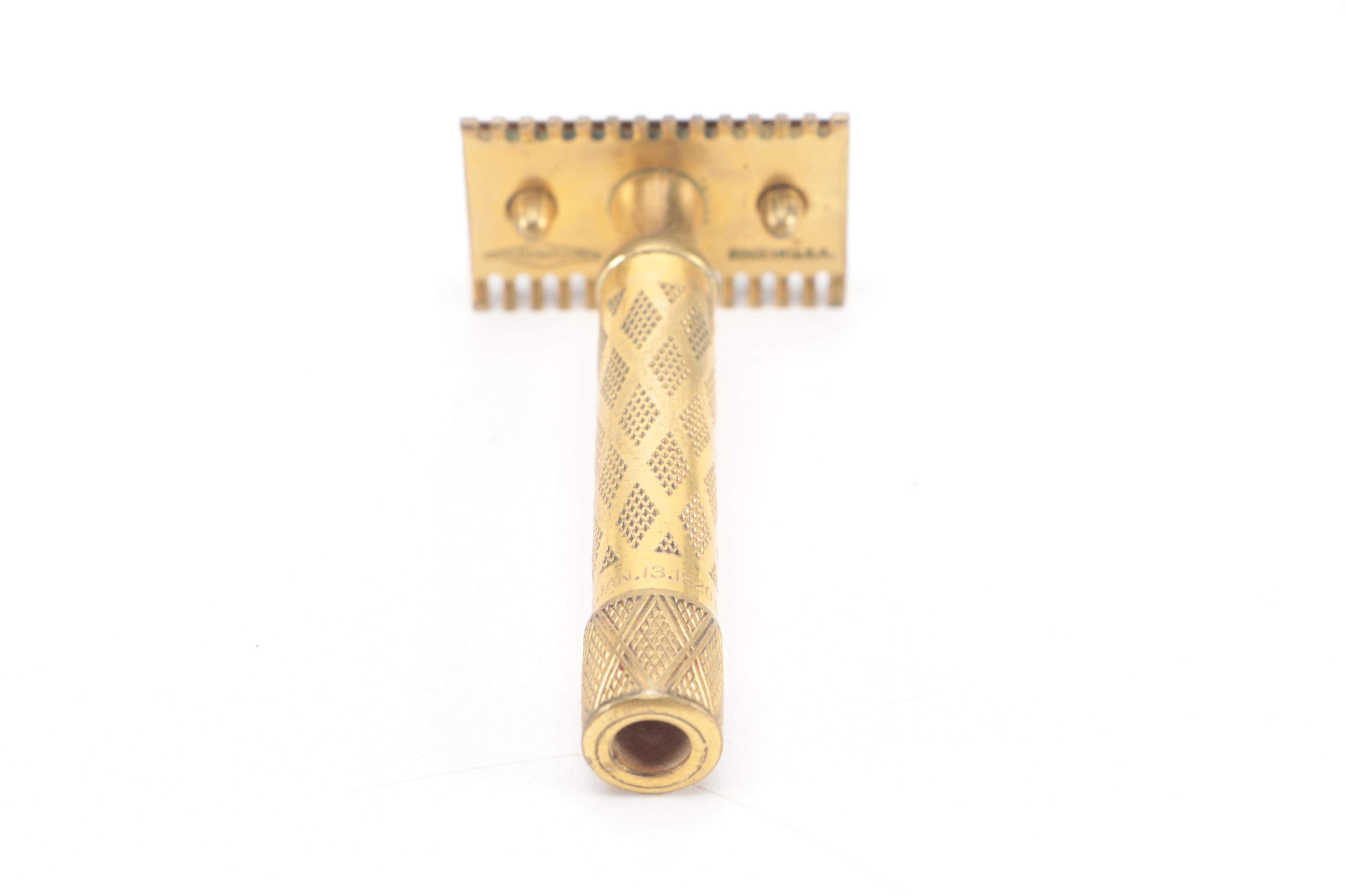 Gillette Richwood Double Edge Safety Razor with Blade Case