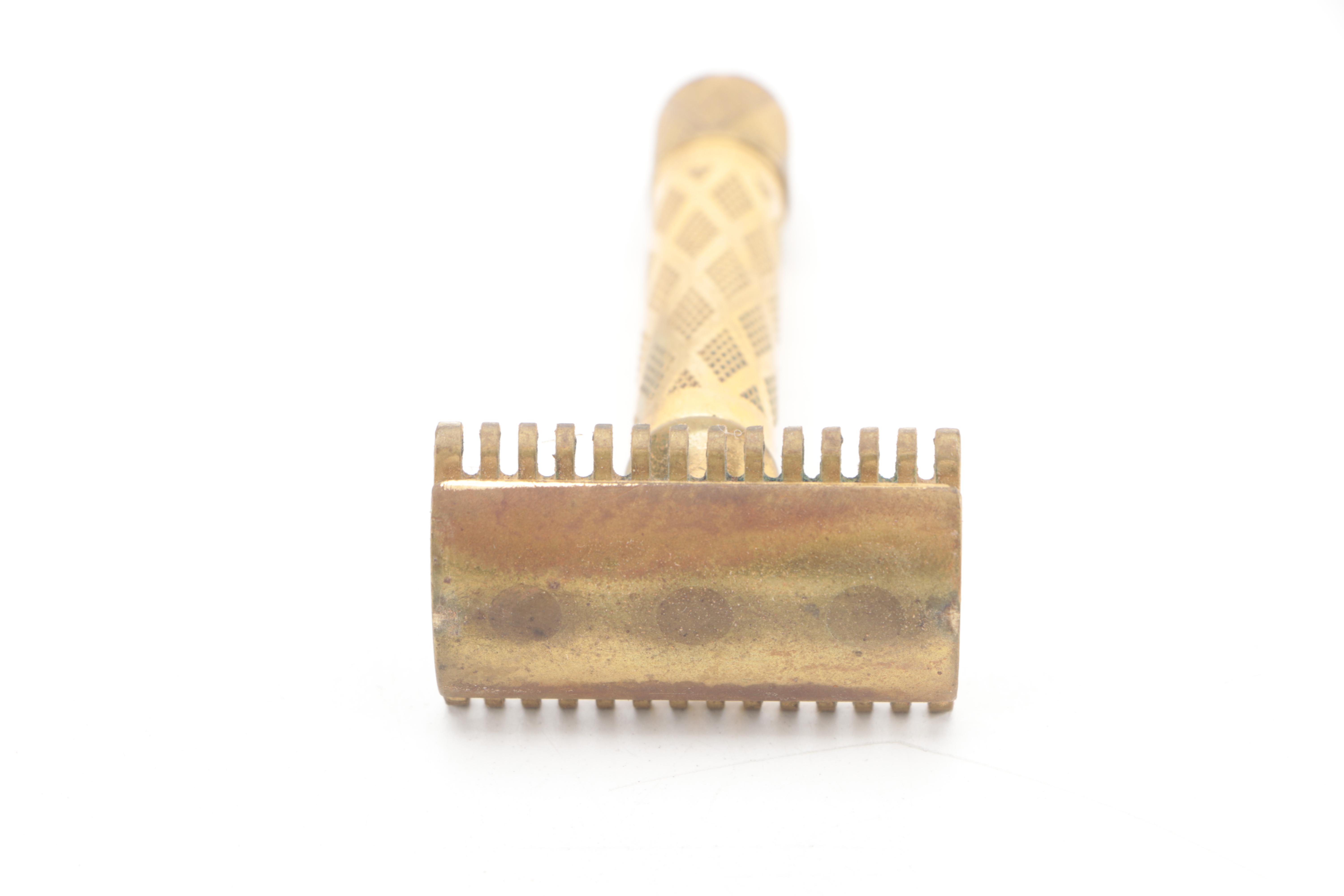 Gillette Richwood Double Edge Safety Razor with Blade Case