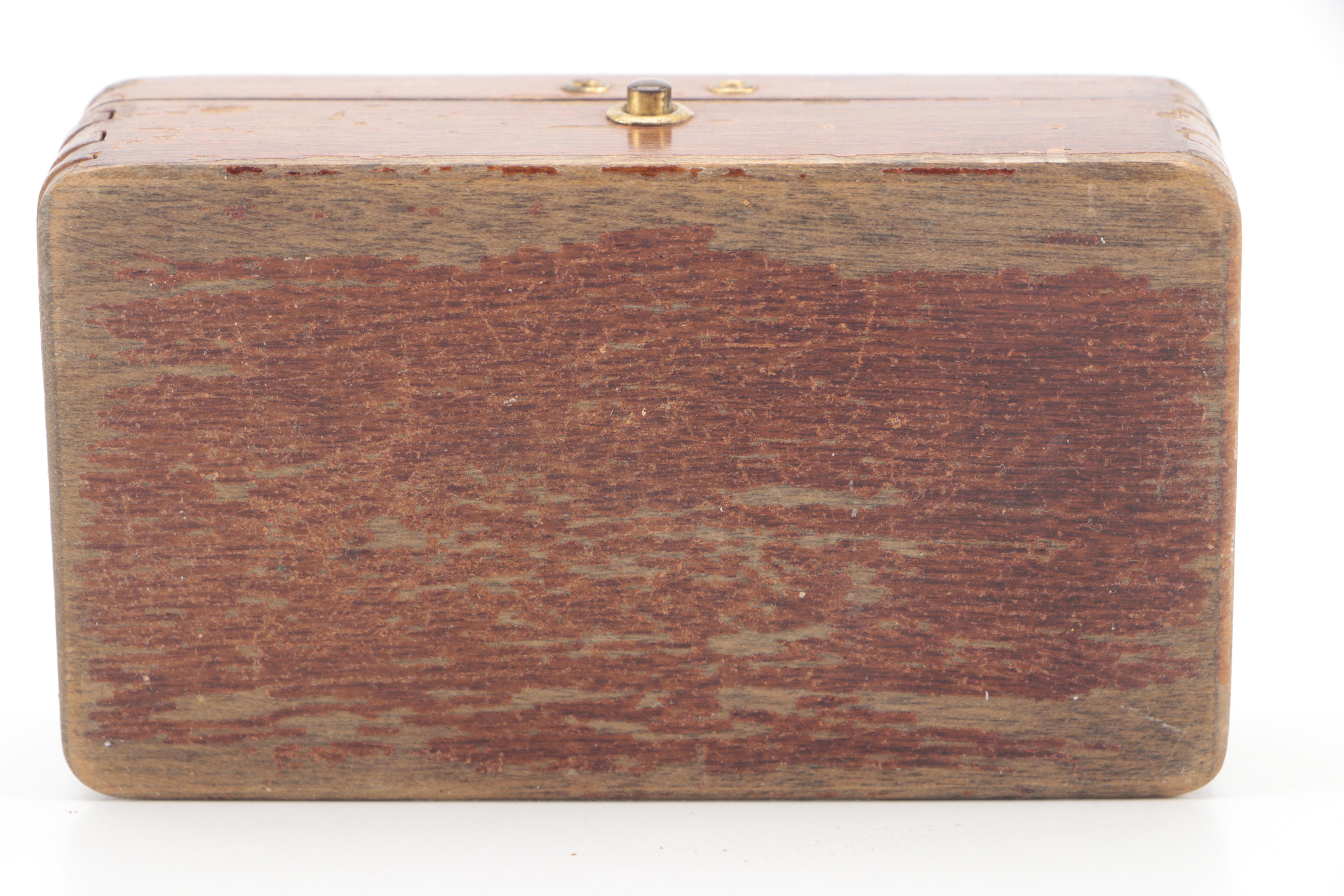 Gillette Richwood Double Edge Safety Razor with Blade Case