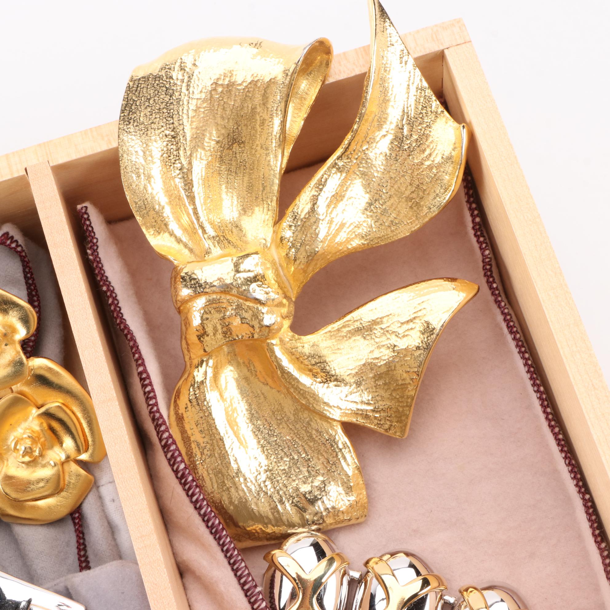 Alexis Kirk and Christopher Ross Metal Belt Buckles