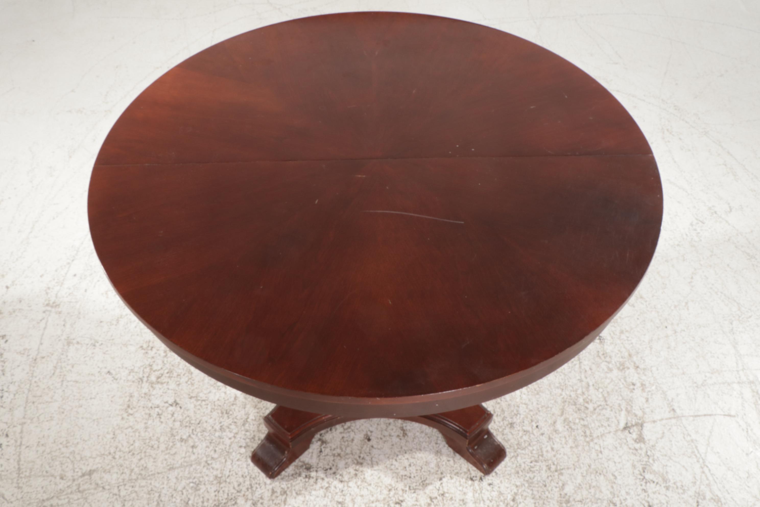 Ethan Allen "Medallion Collection" Cherrywood Pedestal Extension Dining Table