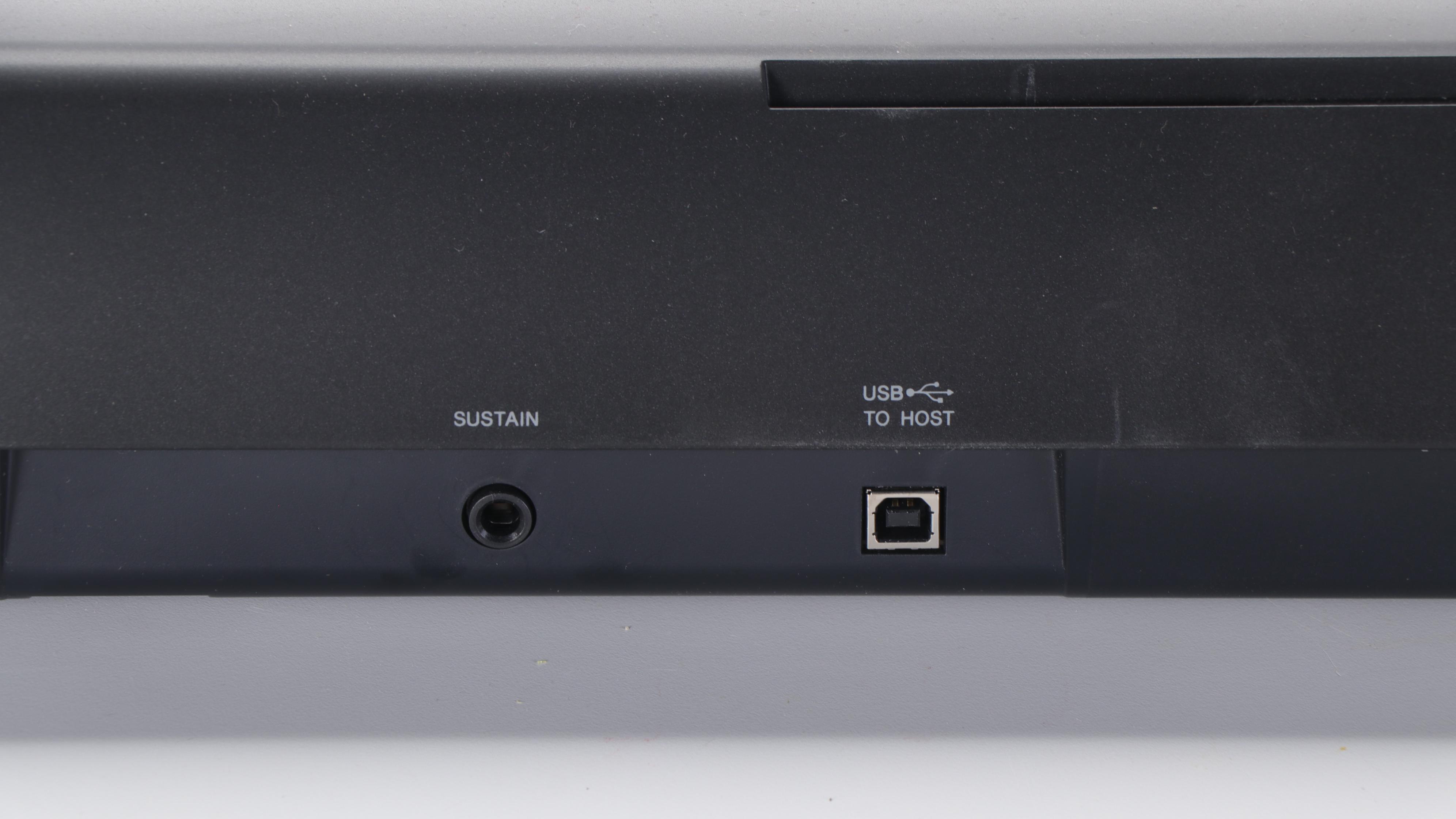 Yamaha Digital Keyboard with MouKey Foot Pedal