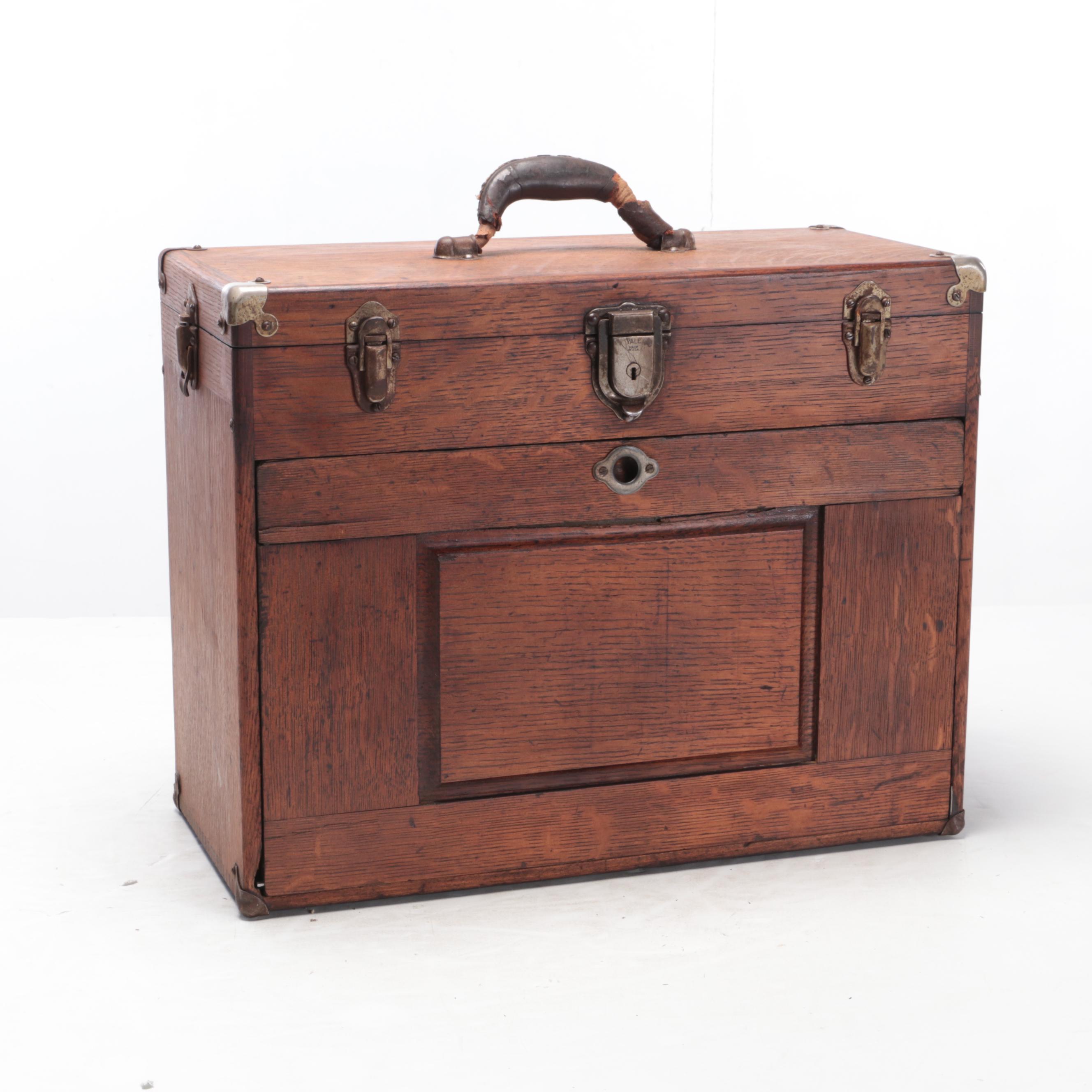 Gerstner & Sons Eleven-Drawer Oak Top Machinist's Chest, Early 20th Century