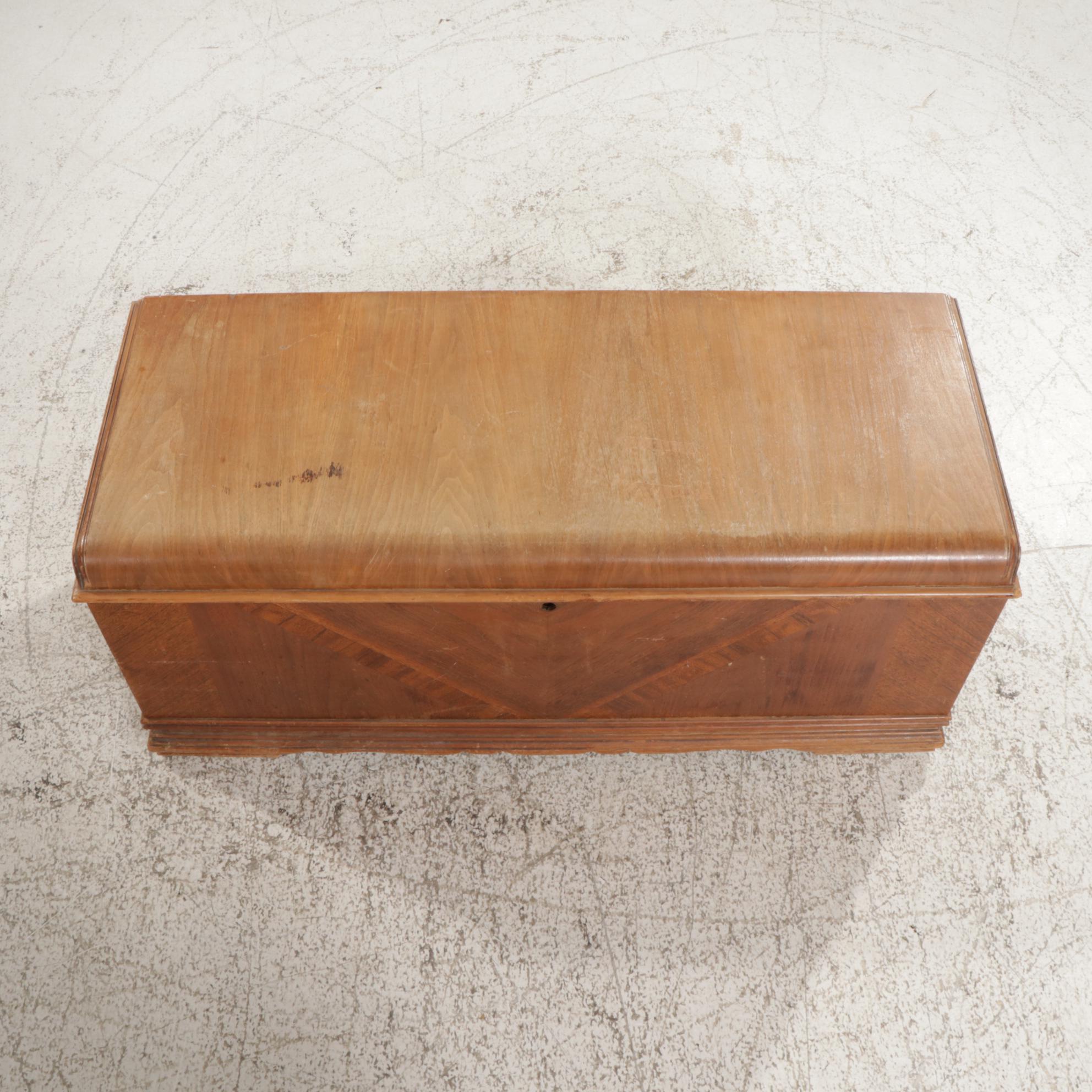 Lane "Aroma-Tite" Mahogany-Veneered Cedar Chest, Mid-20th Century