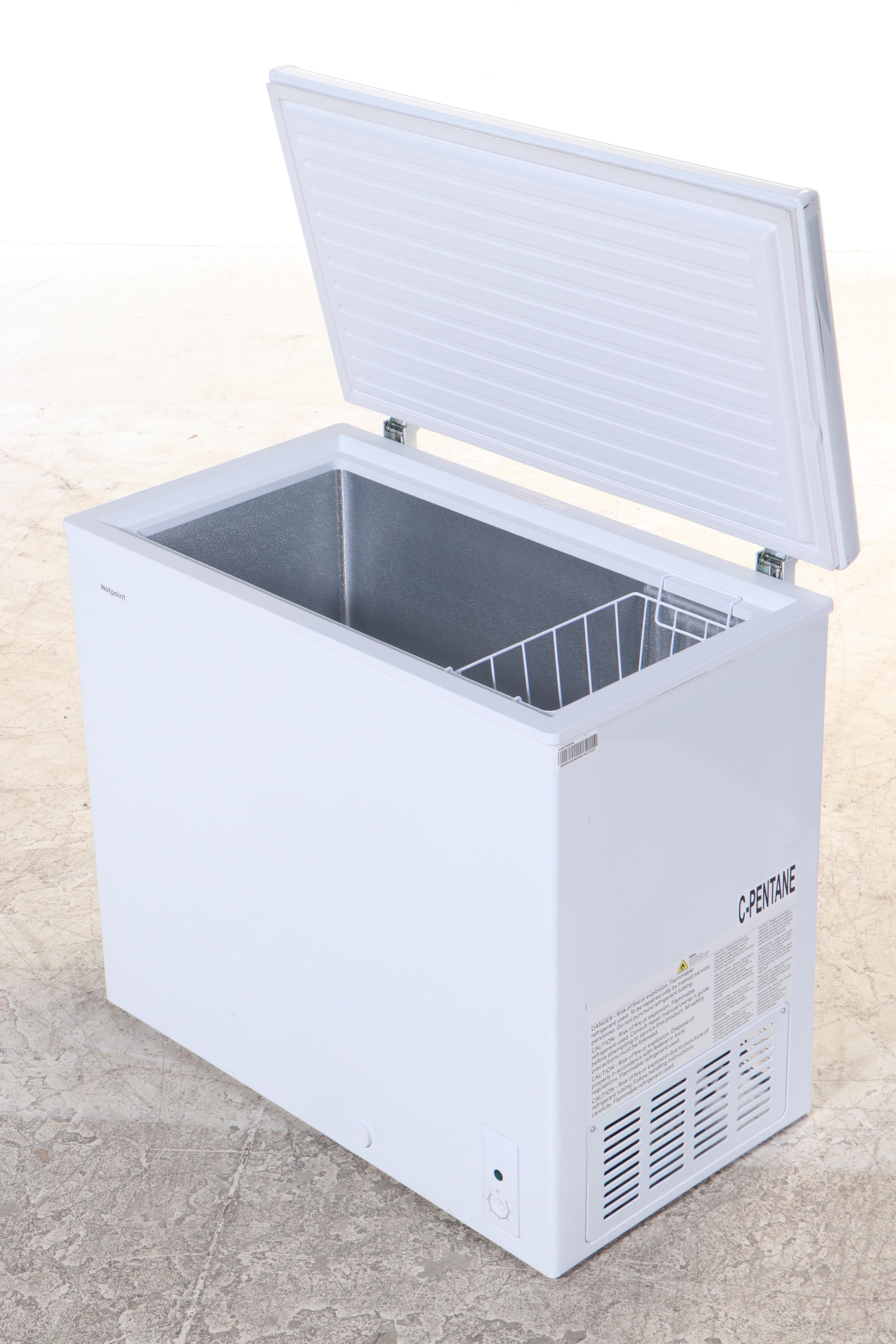 Hotpoint 7.1-cu ft Manual Defrost Chest Freezer