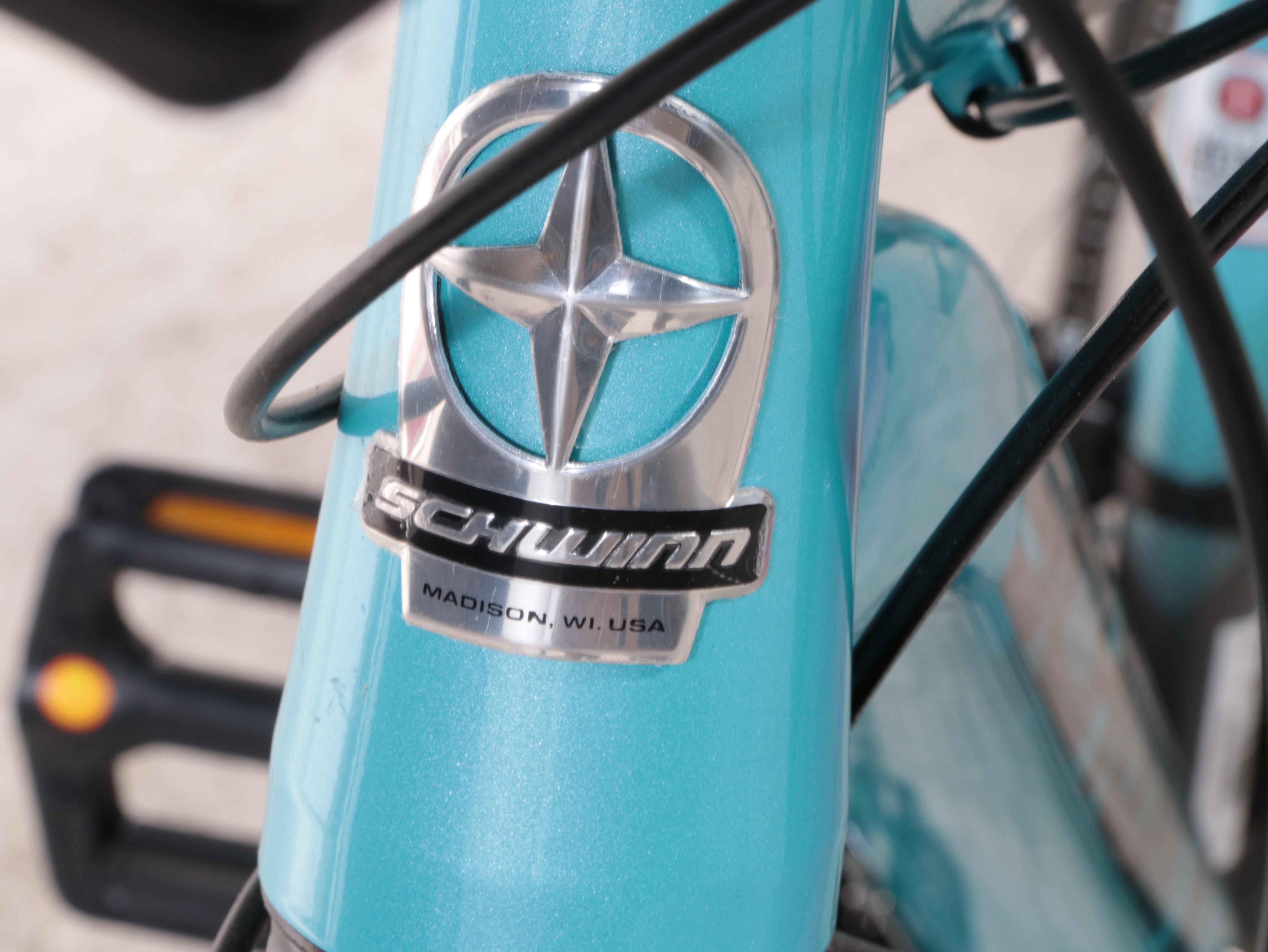 Schwinn Women's 27.5 Inch Aluminum Comp Mountain Bike with Helmet