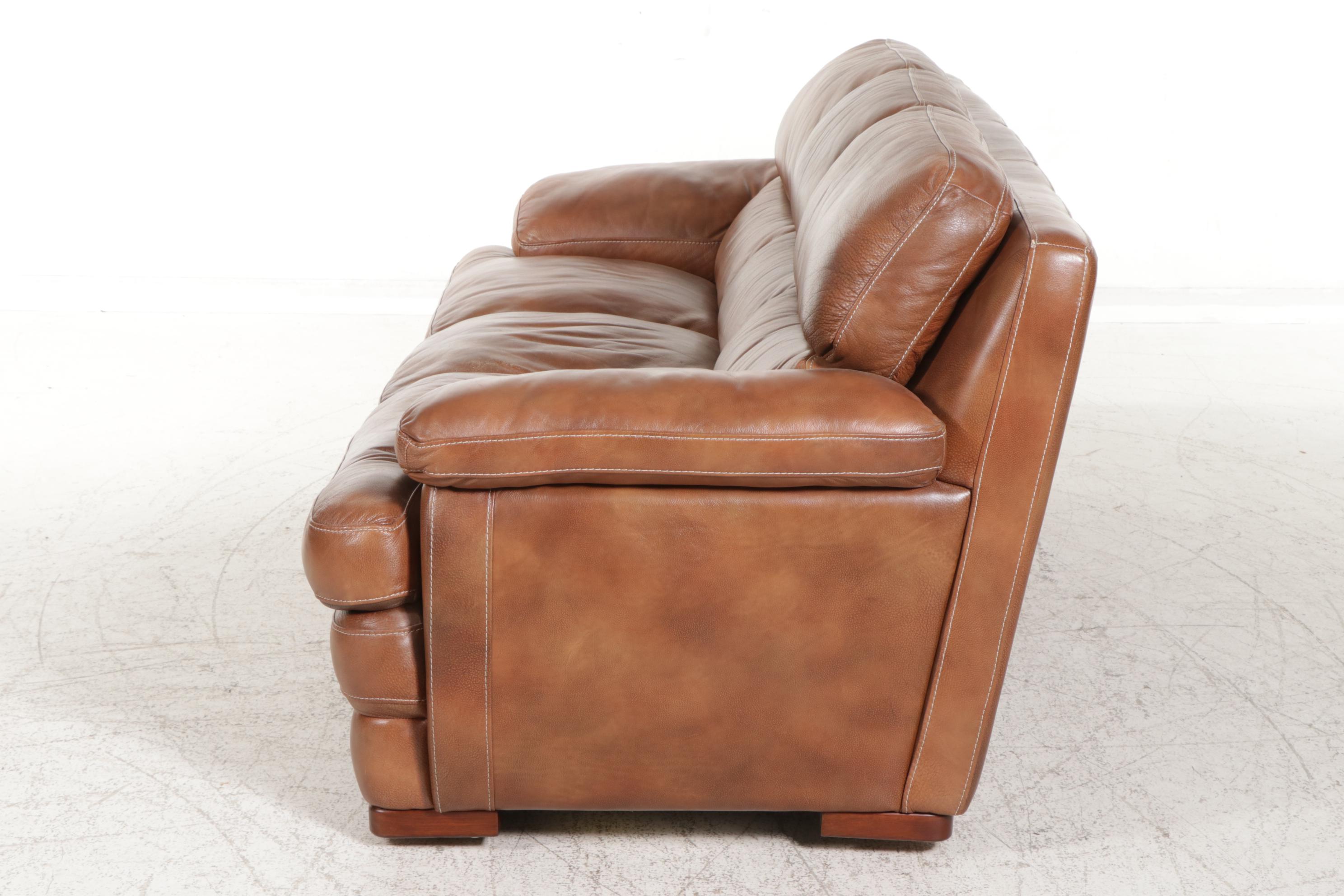 Flexsteel Latitudes Collection "Dylan" Leather Three-Cushion Sofa, 21st Century