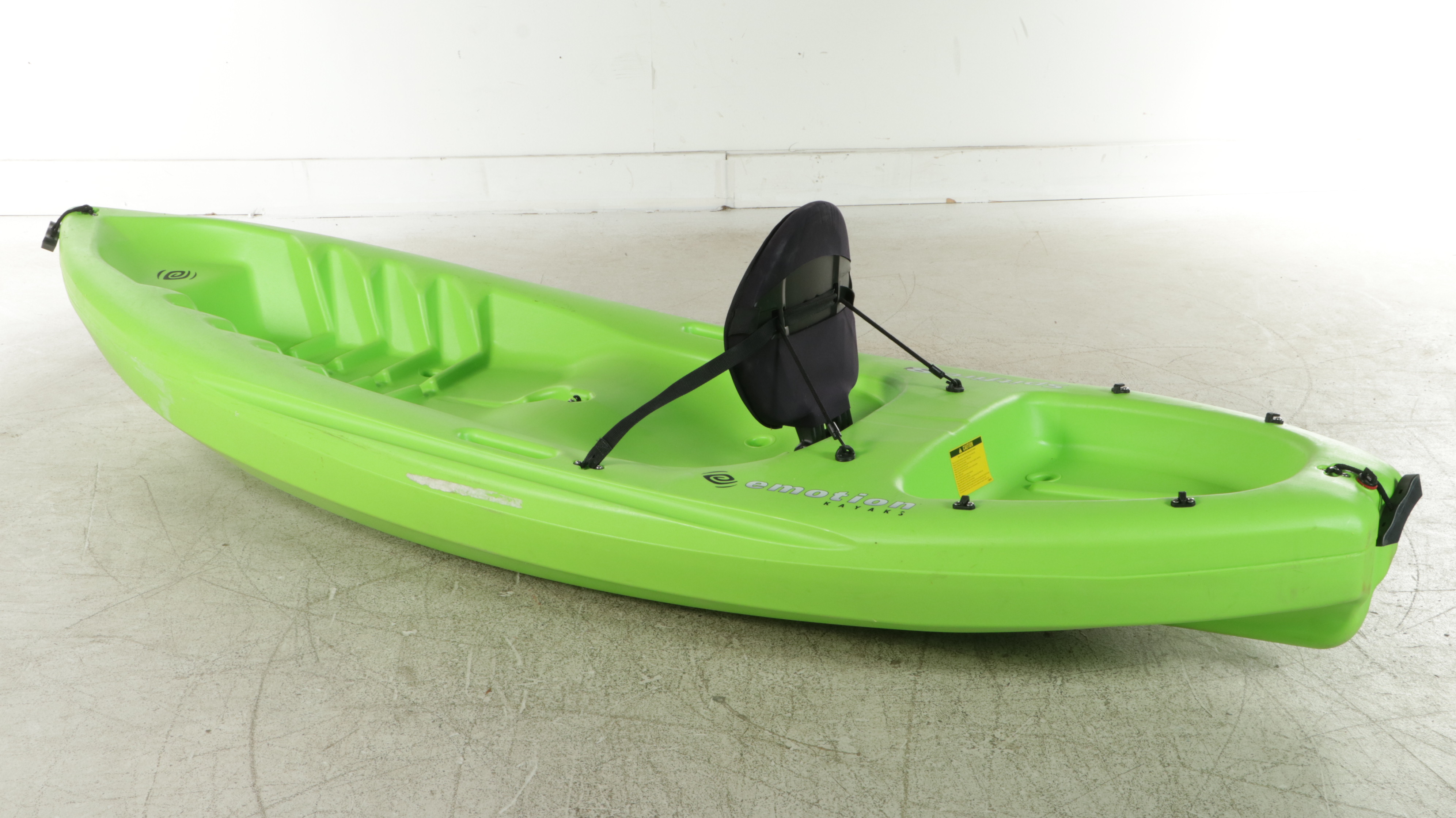 Emotion Spitfire 8 Sit-On-Top Kayak With Sunrise bb Paddle