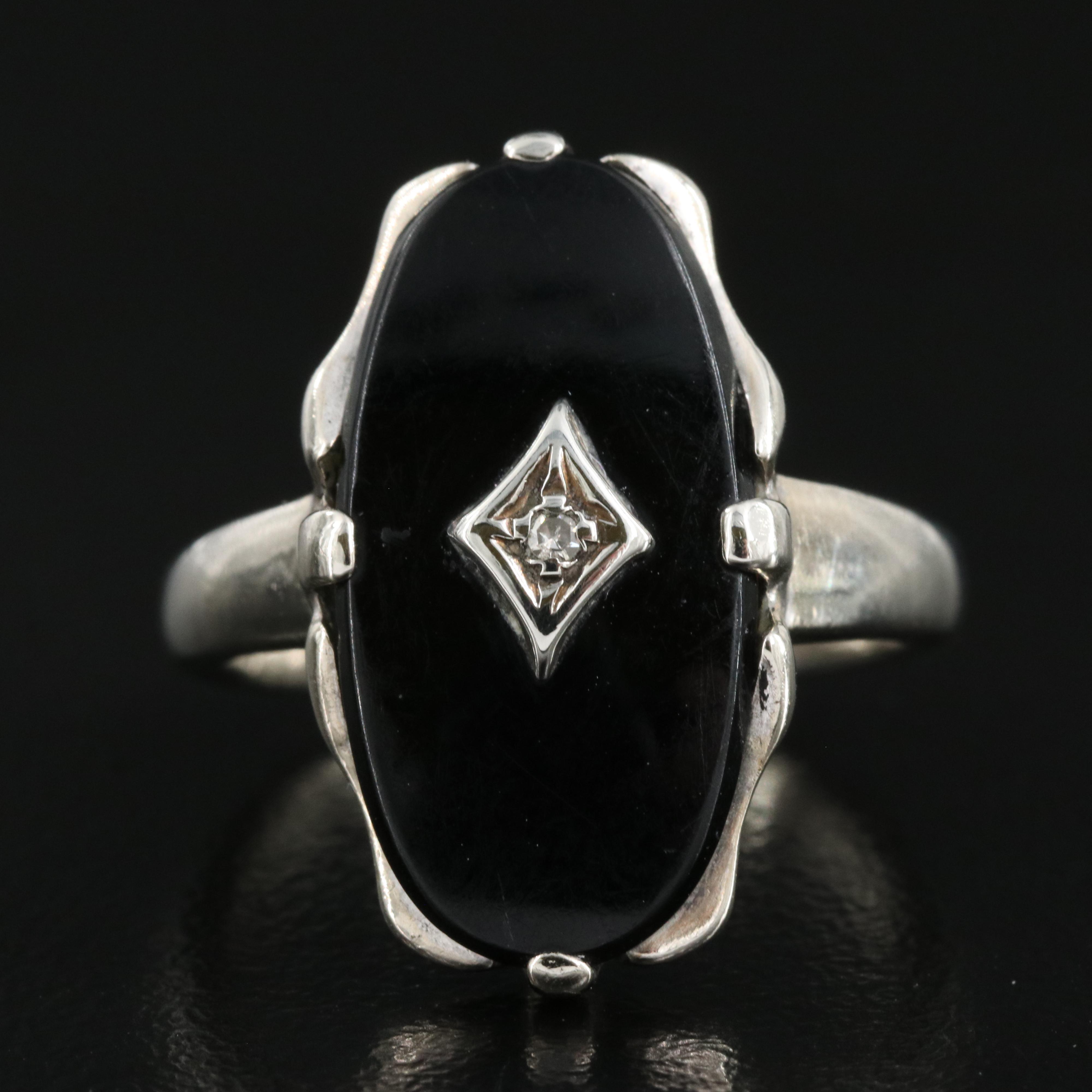Vintage 10K Diamond and Black Onyx Ring
