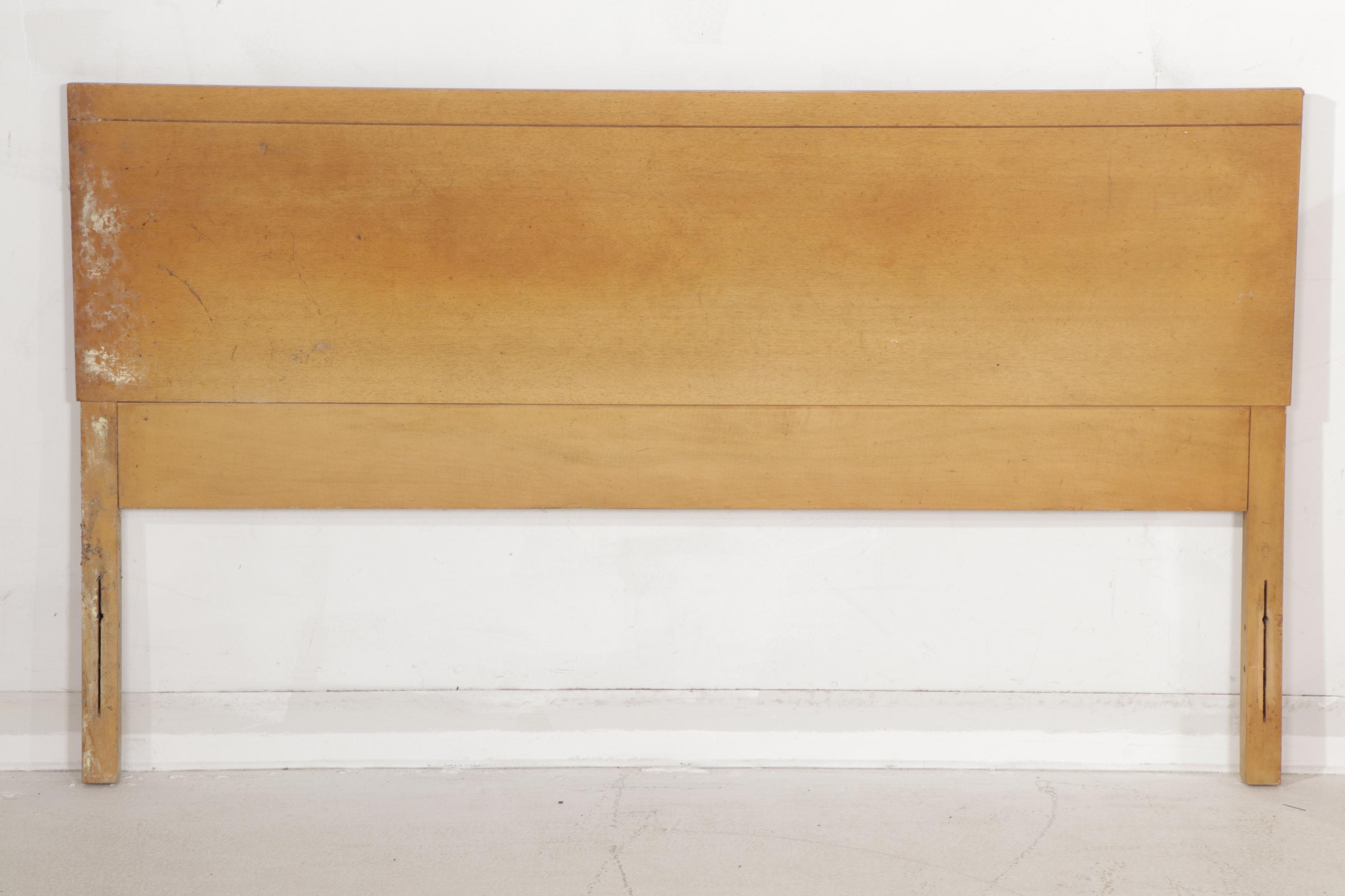 United Furniture Corporation Mid Century Modern Blonde Wood Bedroom Set