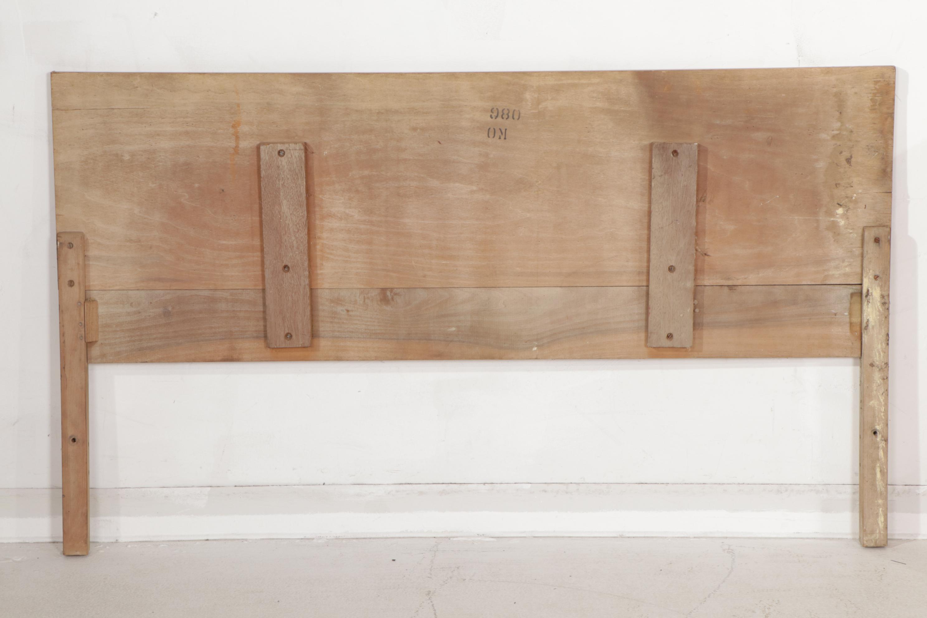 United Furniture Corporation Mid Century Modern Blonde Wood Bedroom Set