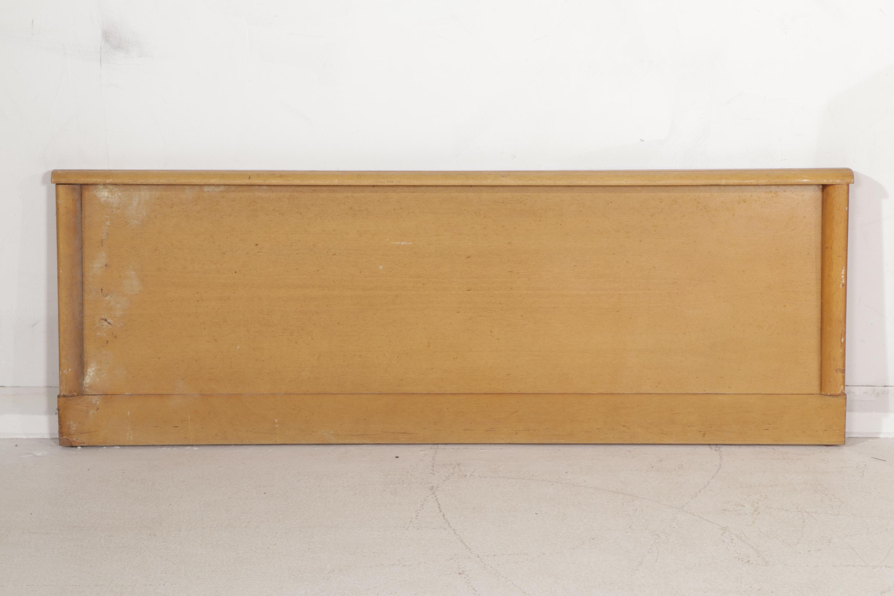 United Furniture Corporation Mid Century Modern Blonde Wood Bedroom Set