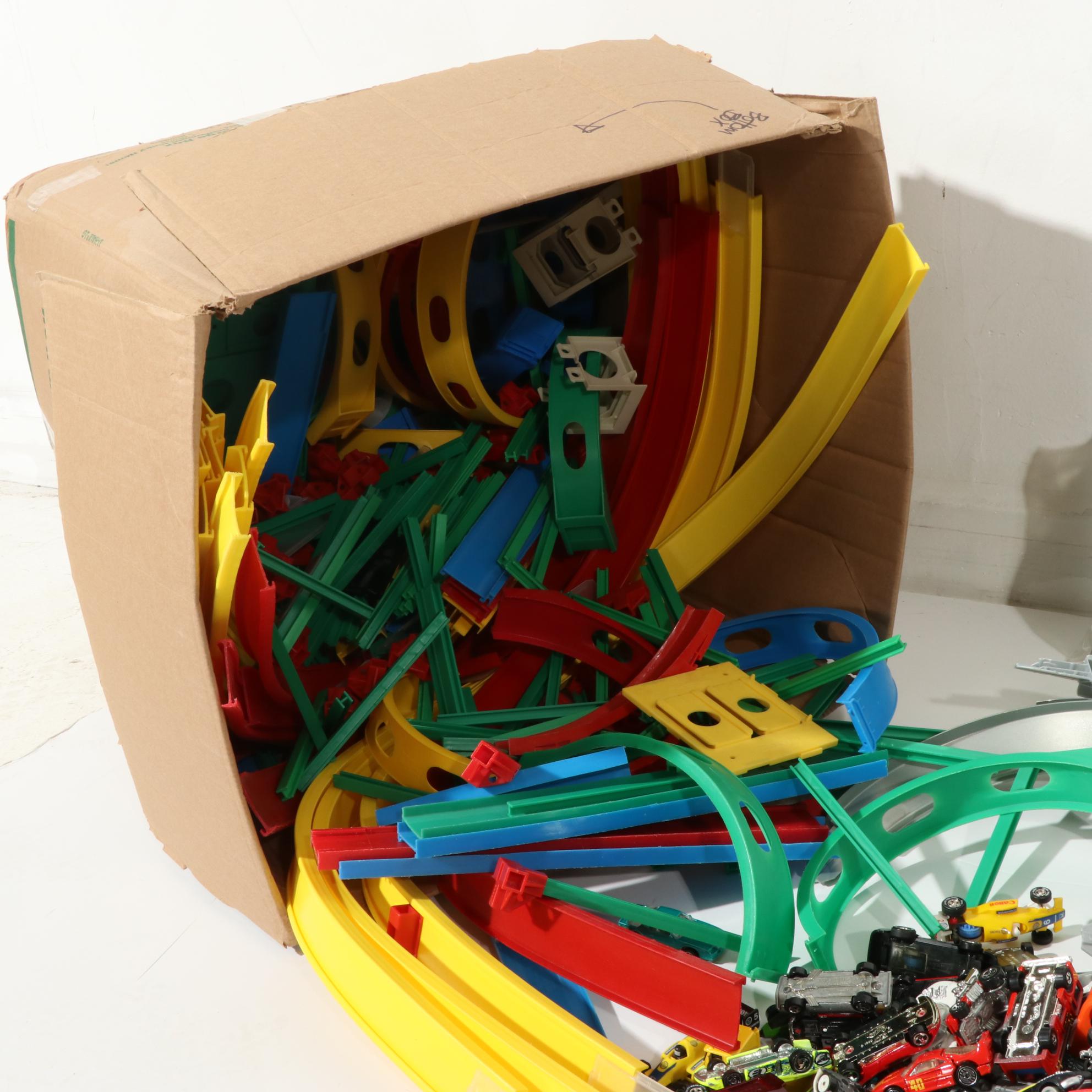 Darda Racetrack and Diecast Cars and Trucks