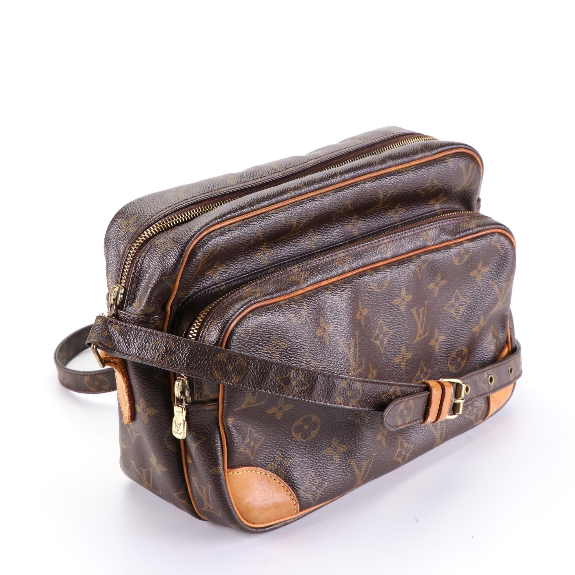Louis Vuitton Nile Reporter Bag in Monogram Canvas and Vachetta Leather