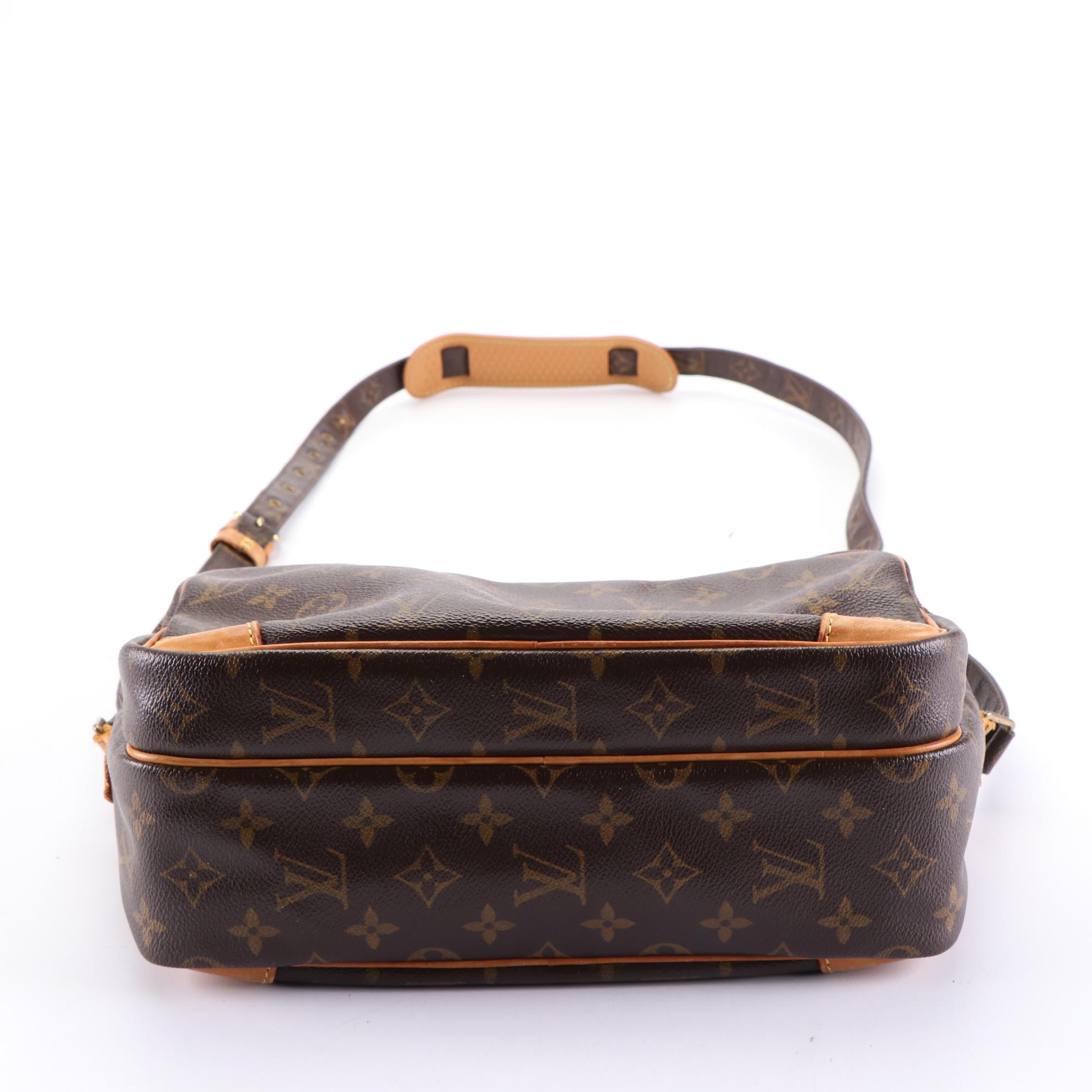 Louis Vuitton Nile Reporter Bag in Monogram Canvas and Vachetta Leather
