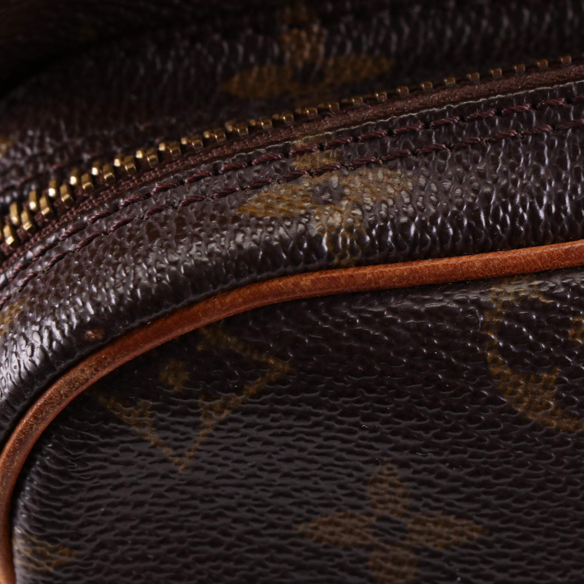 Louis Vuitton Nile Reporter Bag in Monogram Canvas and Vachetta Leather