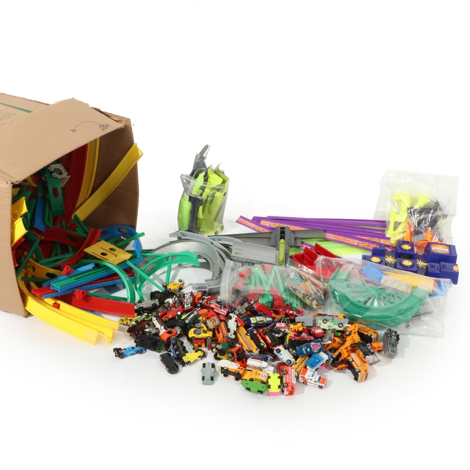 Darda Racetrack and Diecast Cars and Trucks