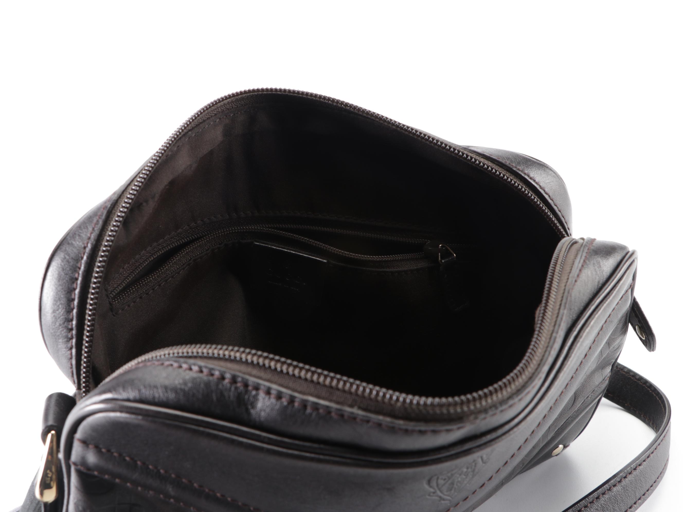 Gucci Shoulder Bag in Horsebit Embossed Leather