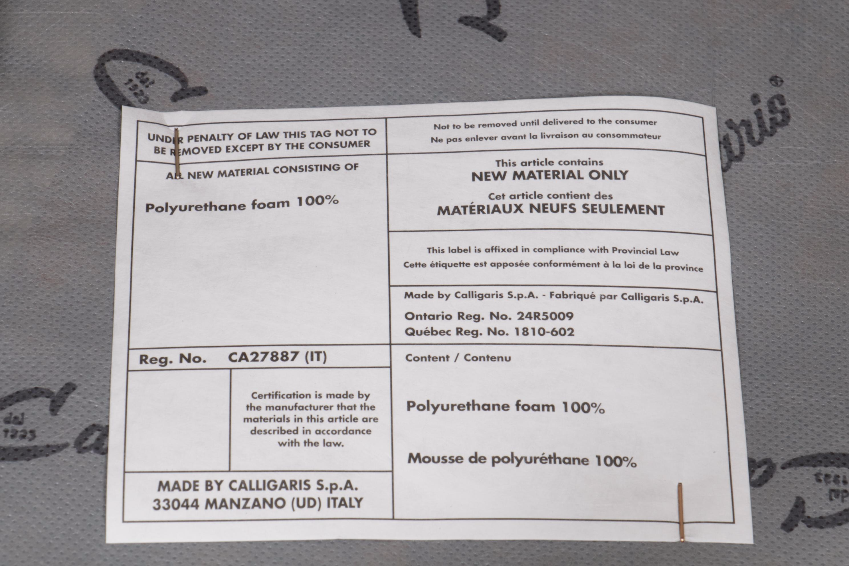 Calligaris Contemporary Glass Top Extendable Dining Table and Six Chairs