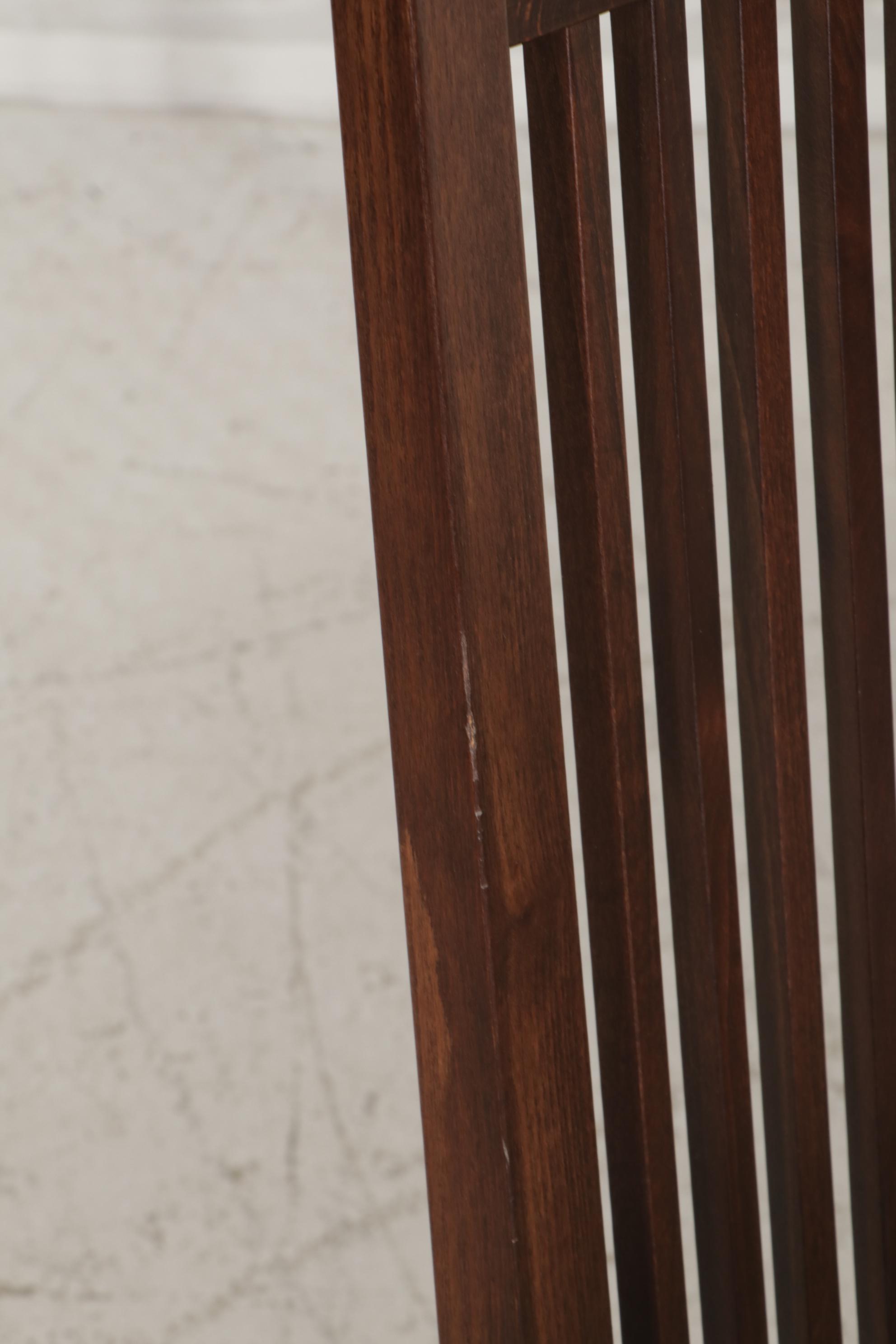 Calligaris Contemporary Glass Top Extendable Dining Table and Six Chairs