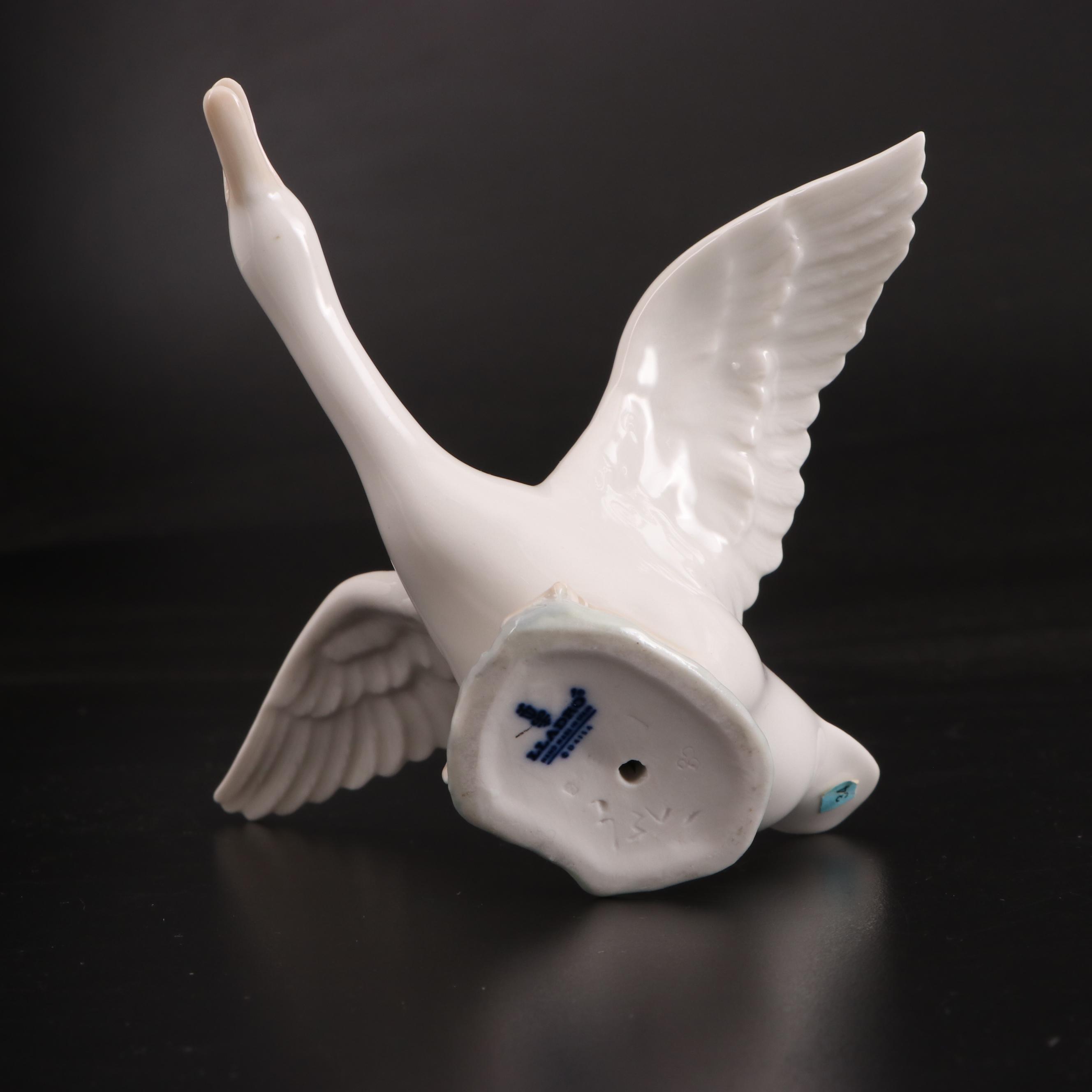 Lladró "Flying Duck" Porcelain Figurine