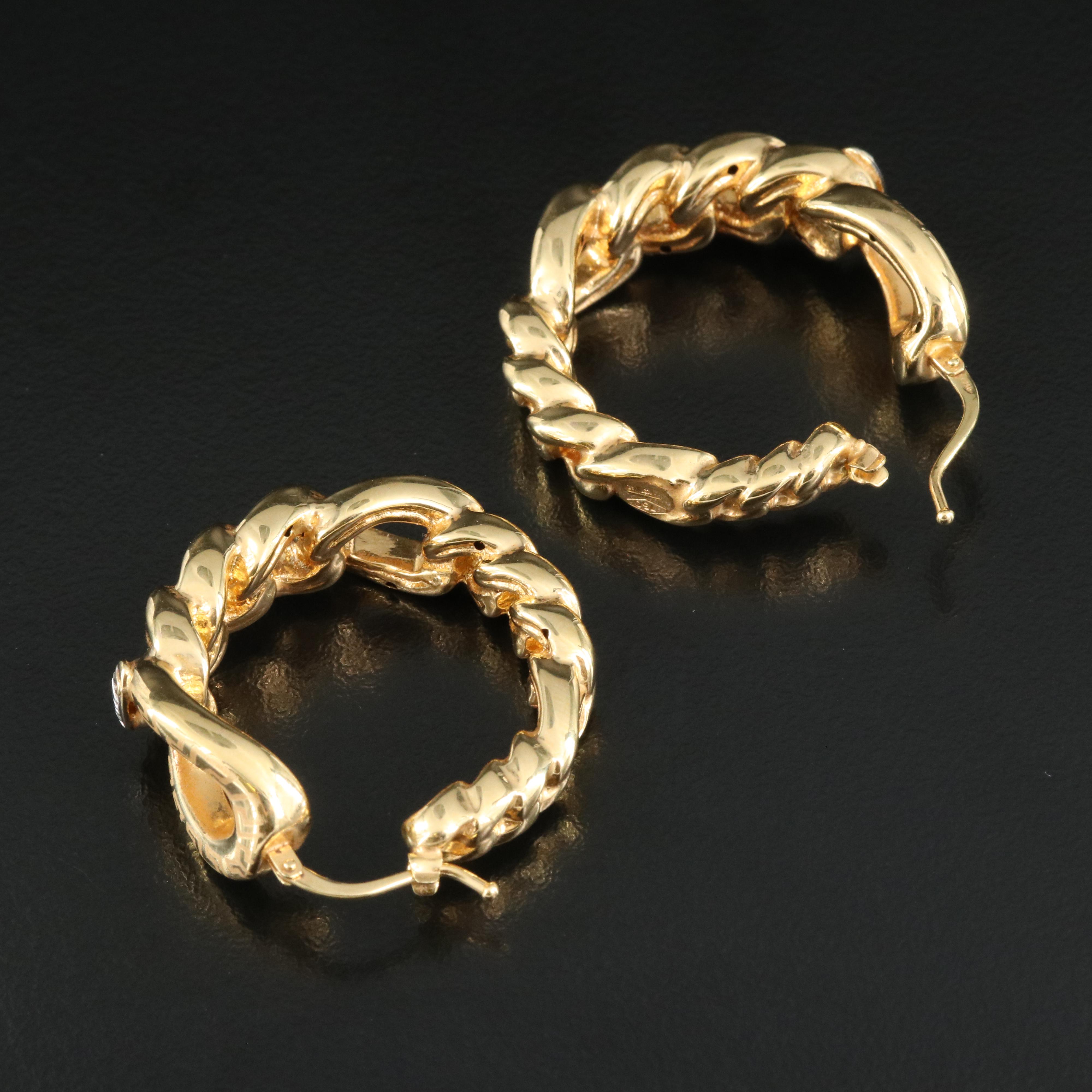 Raika 18K Graduated Curb Chain Motif Hoop Earrings with Greek Key Detail