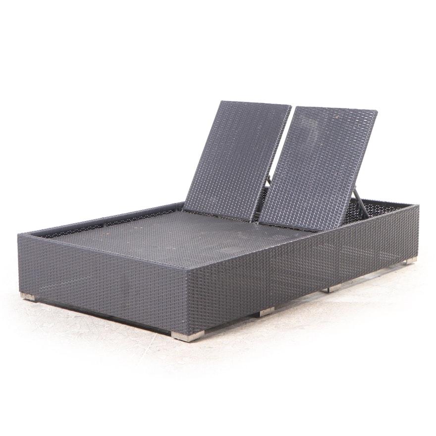 Patio Resin Wicker Double-Chaise Platform Lounge
