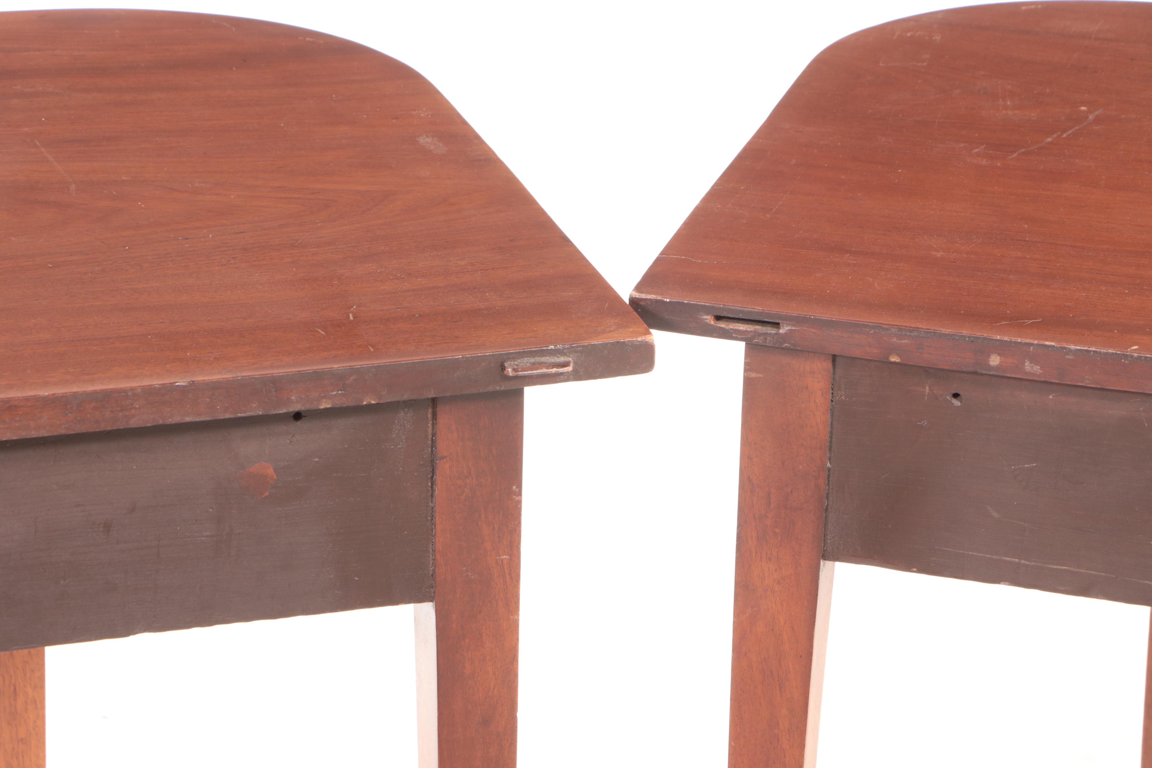 Three-Part Federal Mahogany Dining Table with Banded Inlay, Early 19th Century