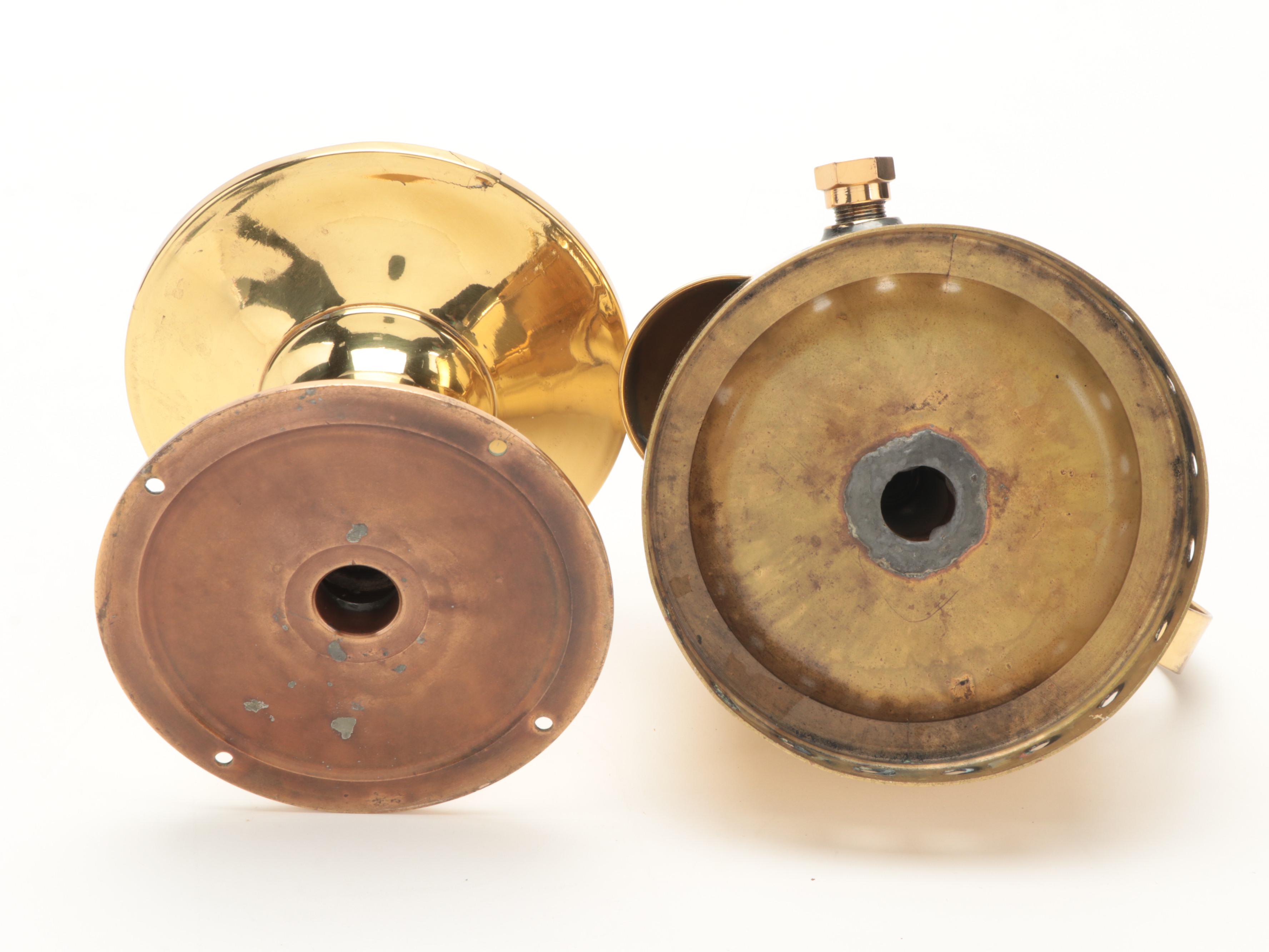 Aladdin Model 12 Lacquered Brass Kerosene Lighthouse Handheld Lamp