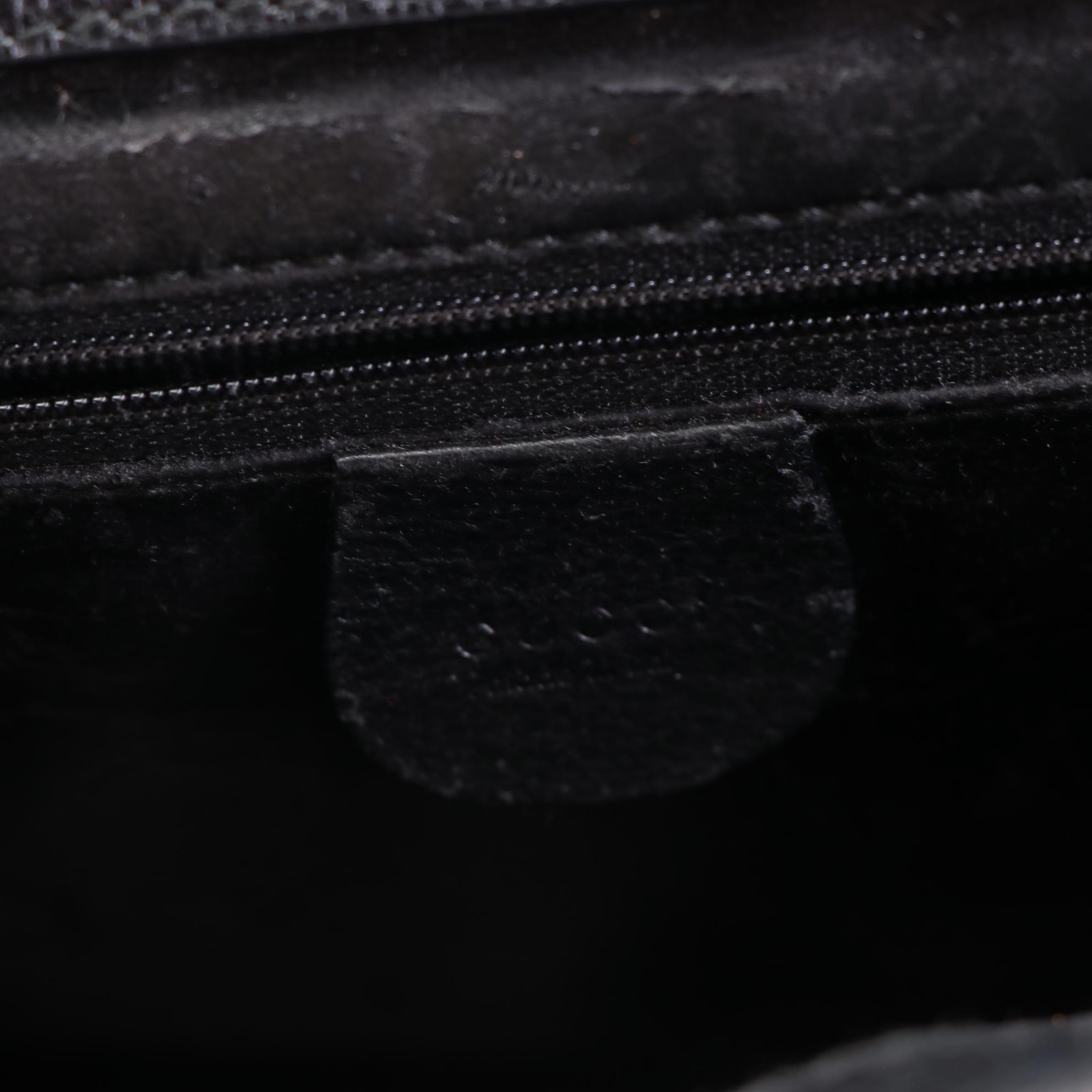 Gucci Grained Leather Handbag